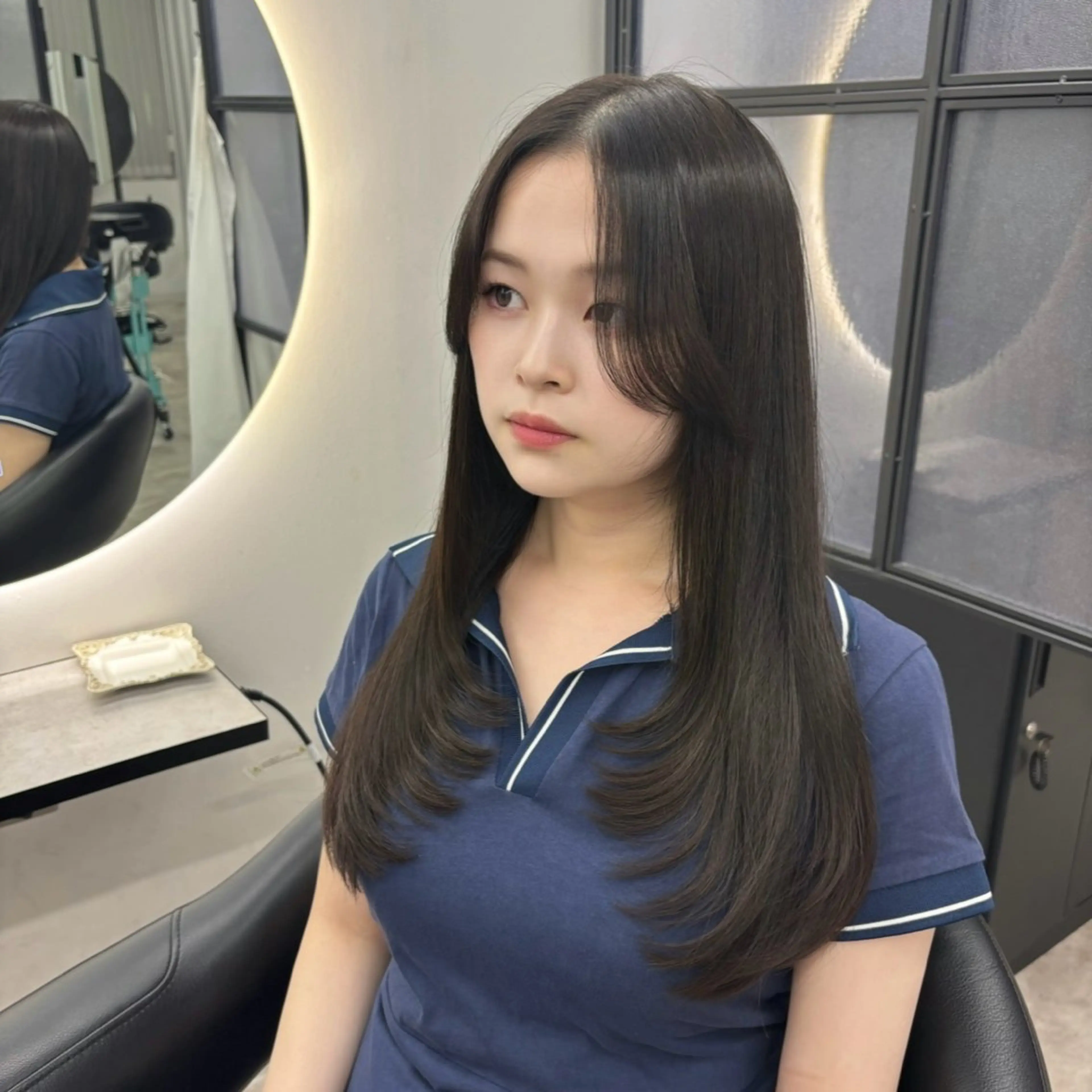 ロング カット Ren. 🦋デザインカラーのヘアスタイル