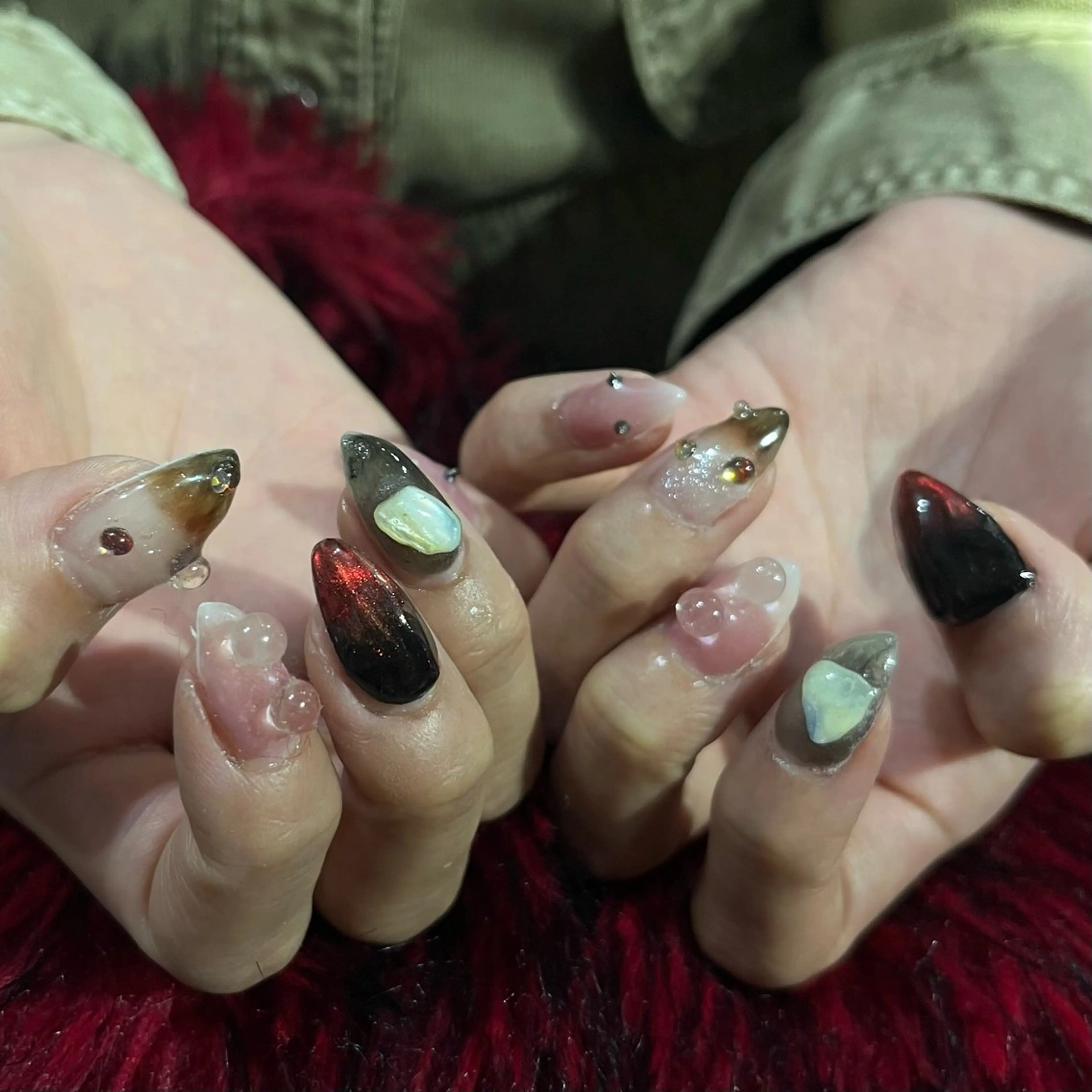 ネイル ハンドネイル フットネイル 小川 柚香のネイルデザイン