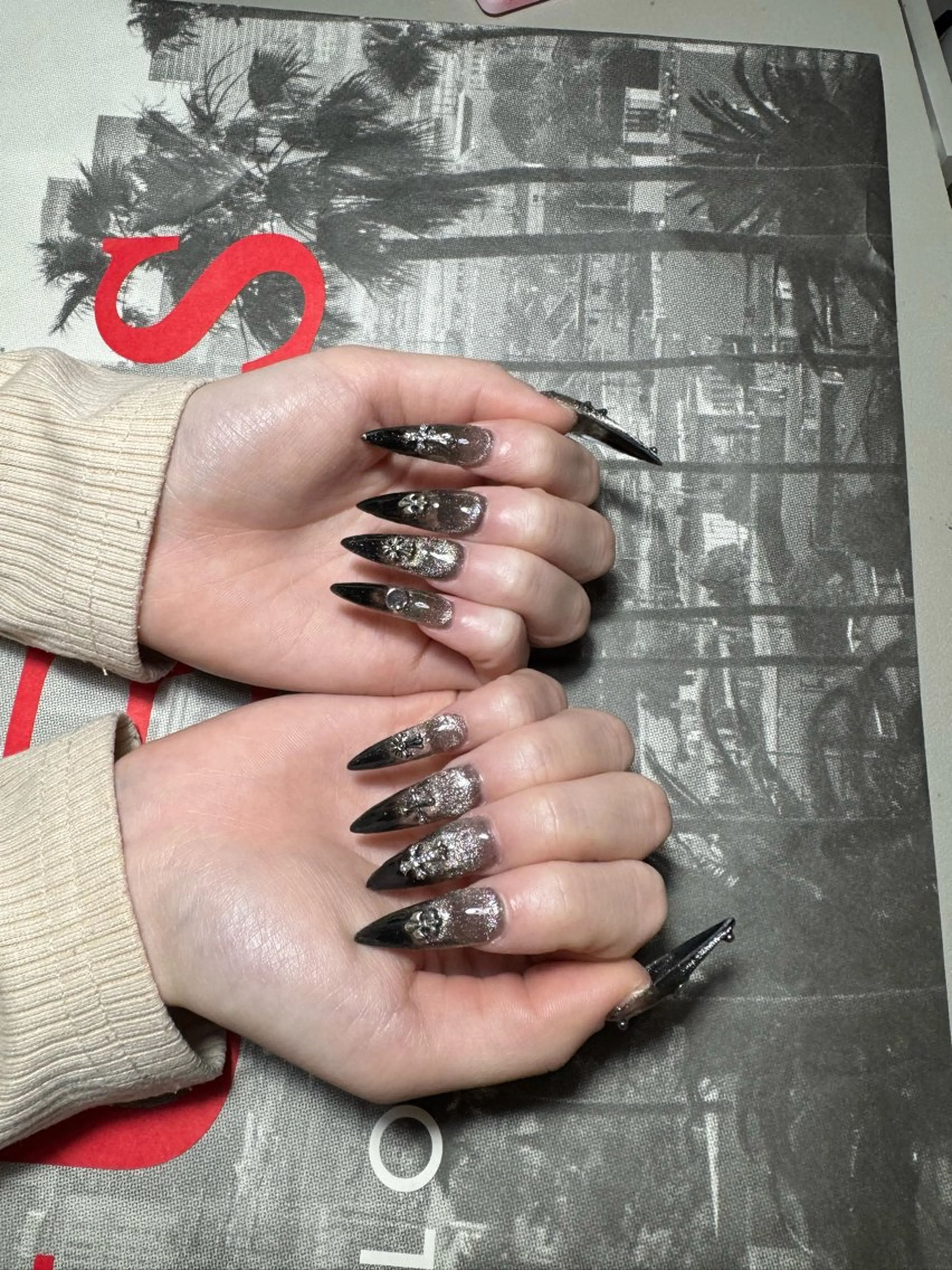 ネイル グラデーション ハピネイル HAPI NAILS所属・カオティ チュンのネイルデザイン