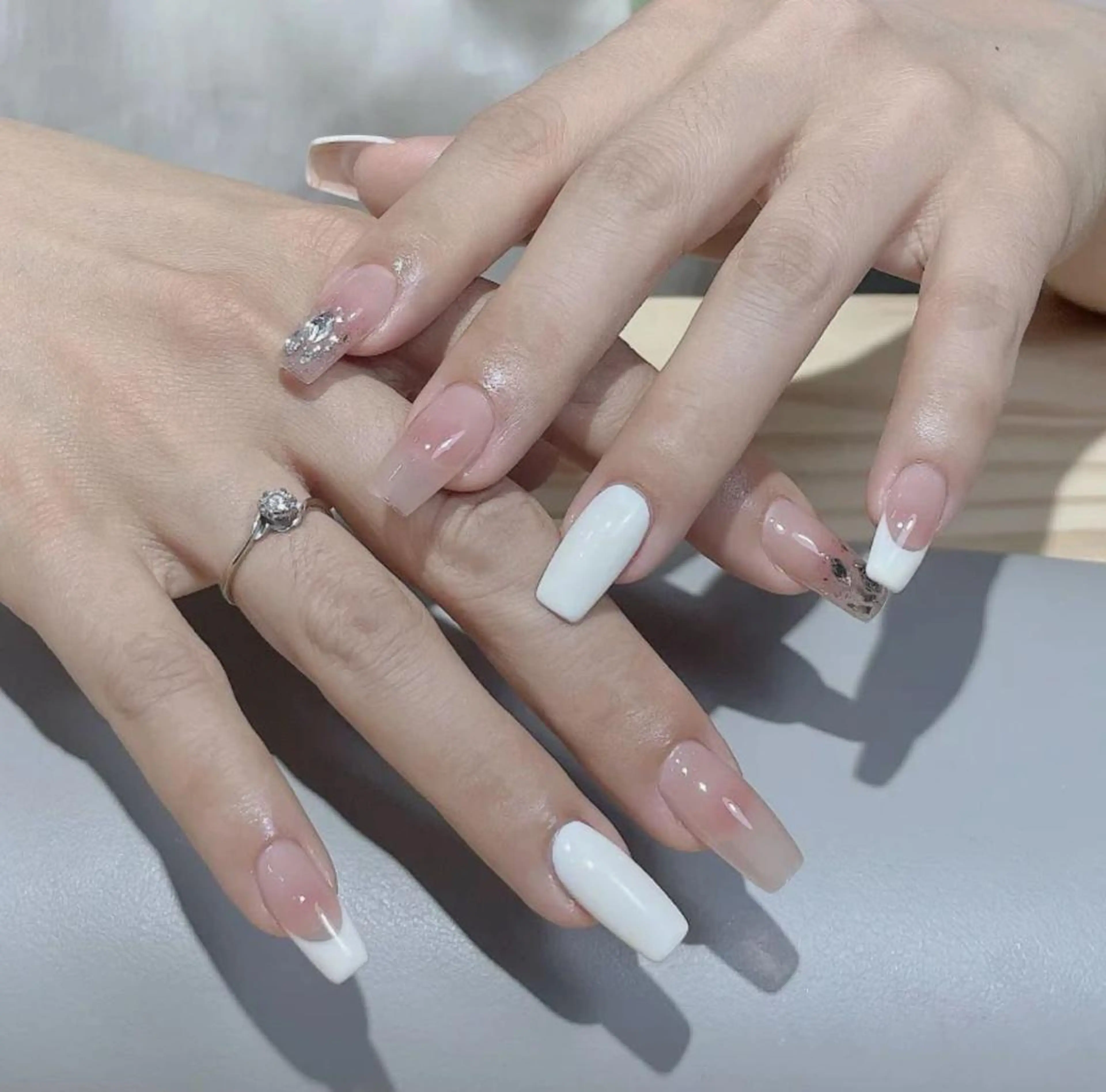 ネイル 長さ出し ネイルチップ Queens PUPUのネイルデザイン