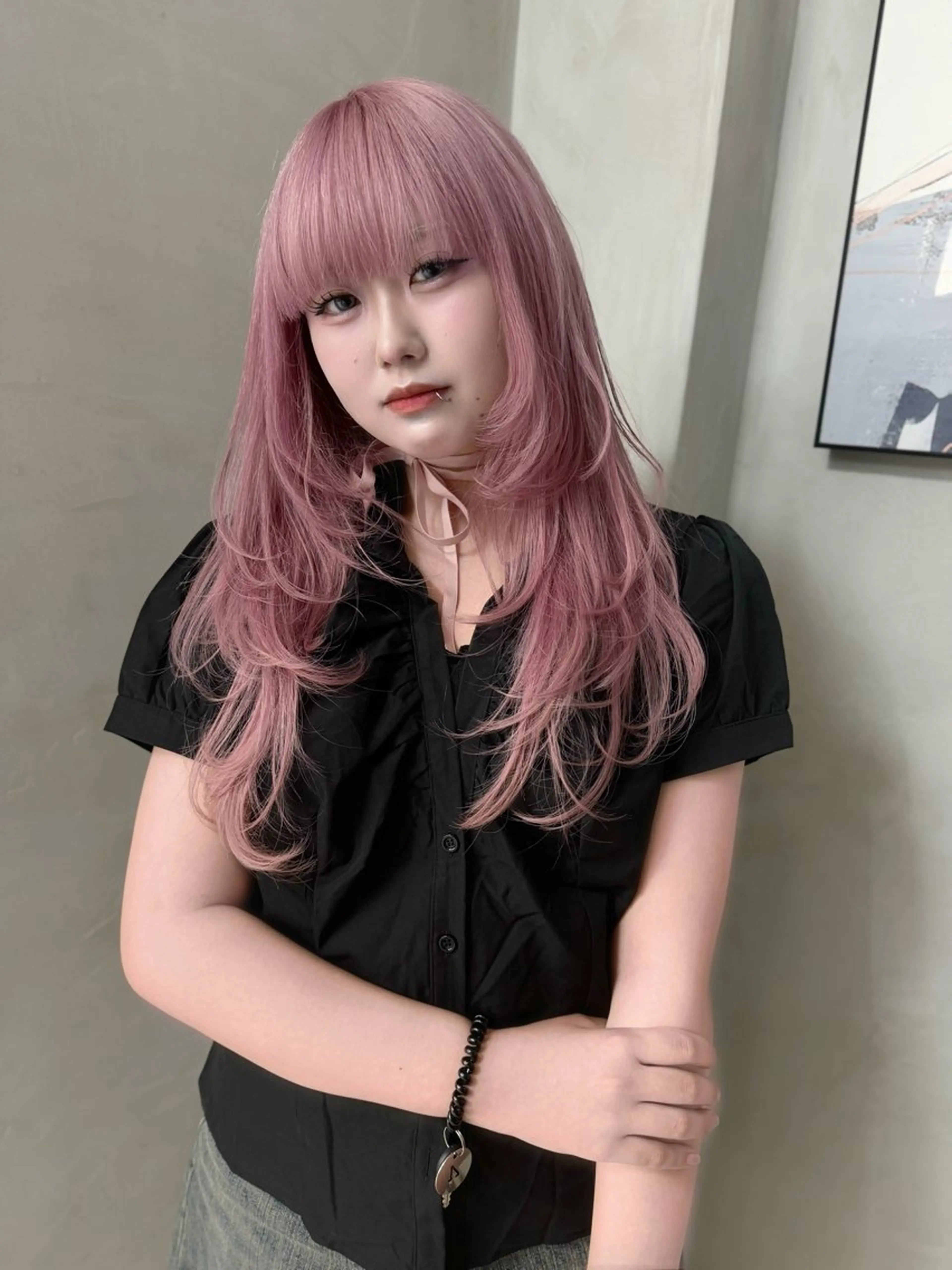 ミディアム カラー ピンクカラー レイヤーカット ヘアカラー ダメージレスブリーチ 専門美容師/クワさんのヘアスタイル