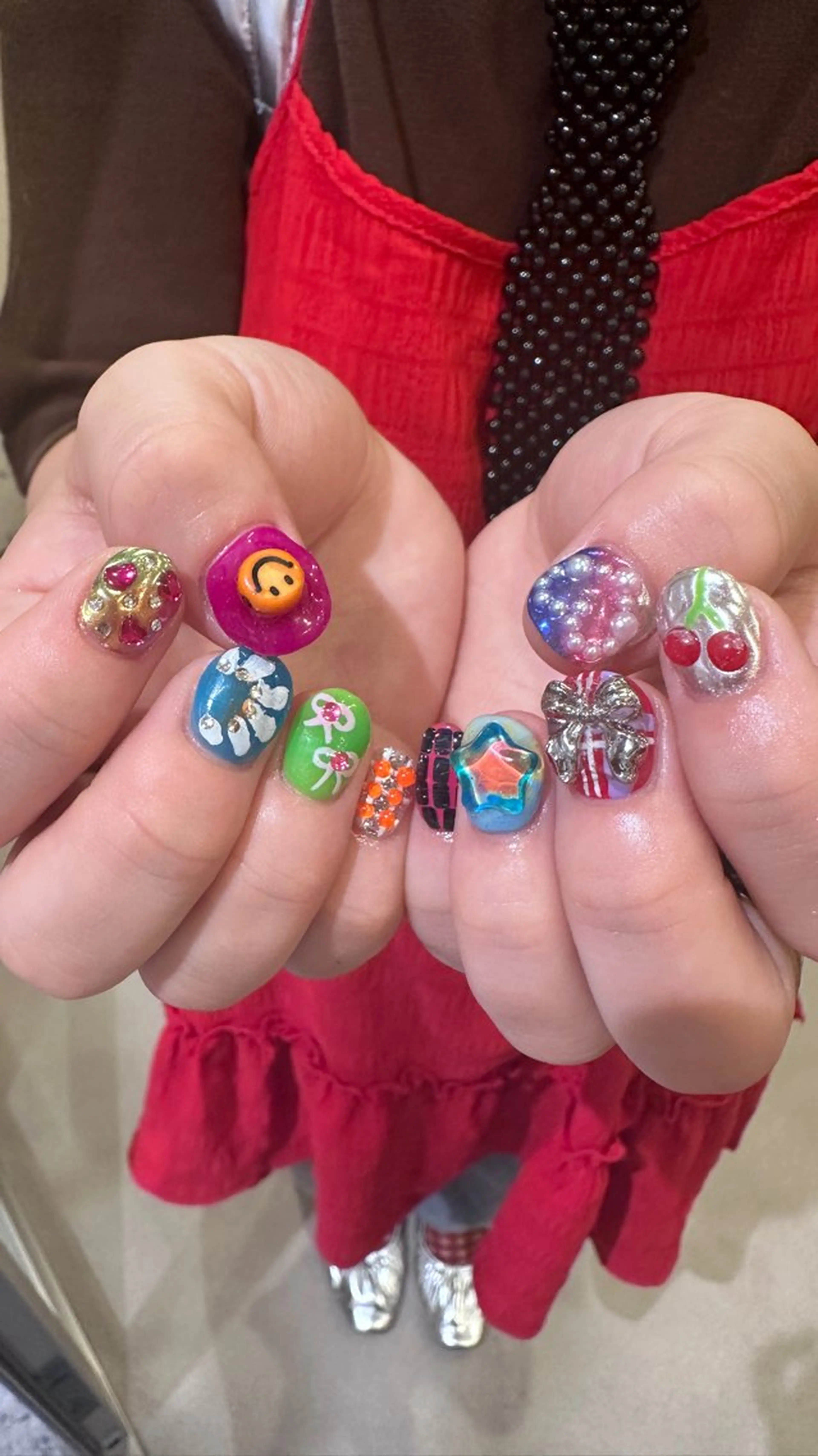 ネイル ハンドネイル 👽個性派ネイル🎀 komachiのヘアスタイル