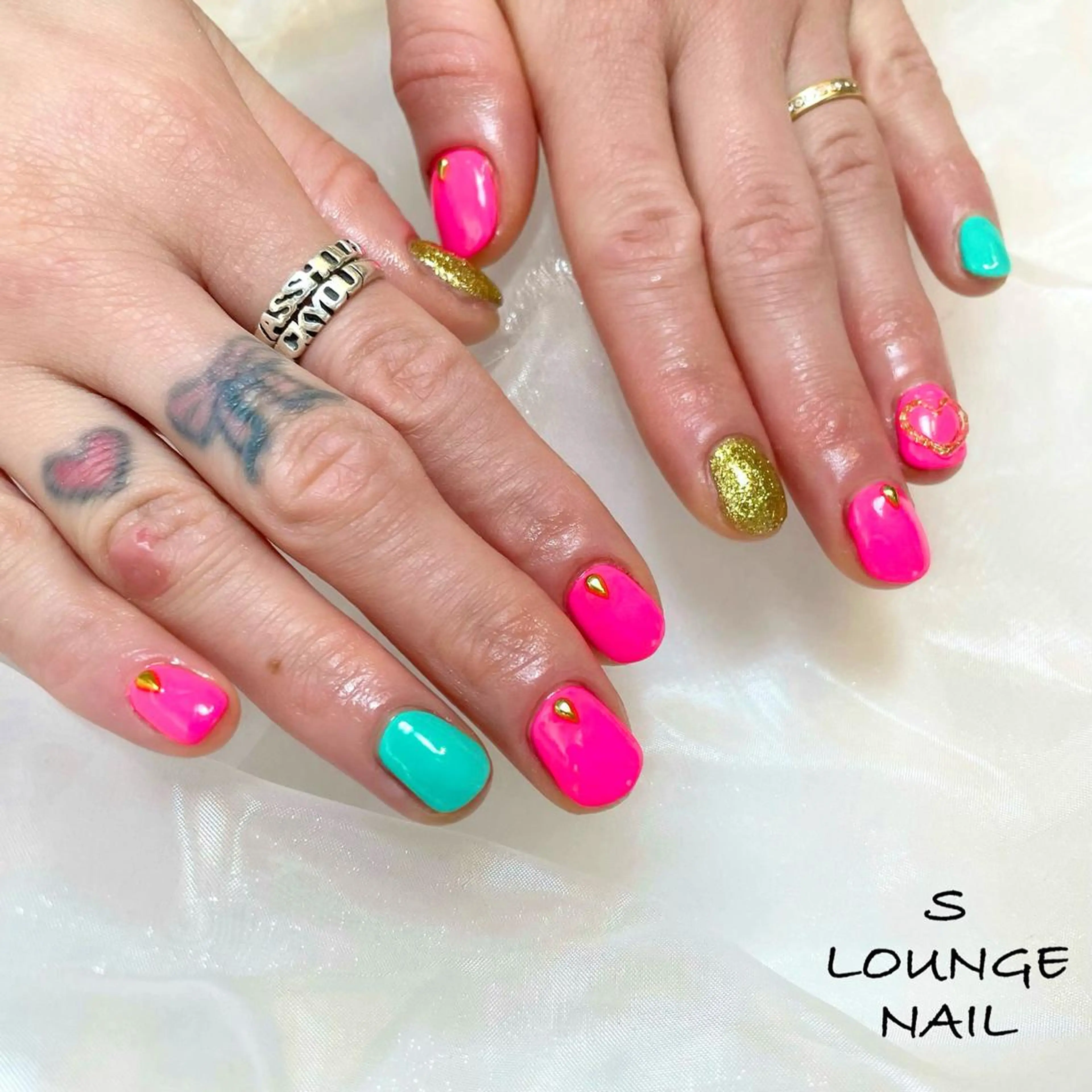 ネイル アートネイル ワンカラーネイル ハンドネイル フットネイル S LOUNGE NAIL所属・パーツたくさん🍓 SUMIのネイルデザイン