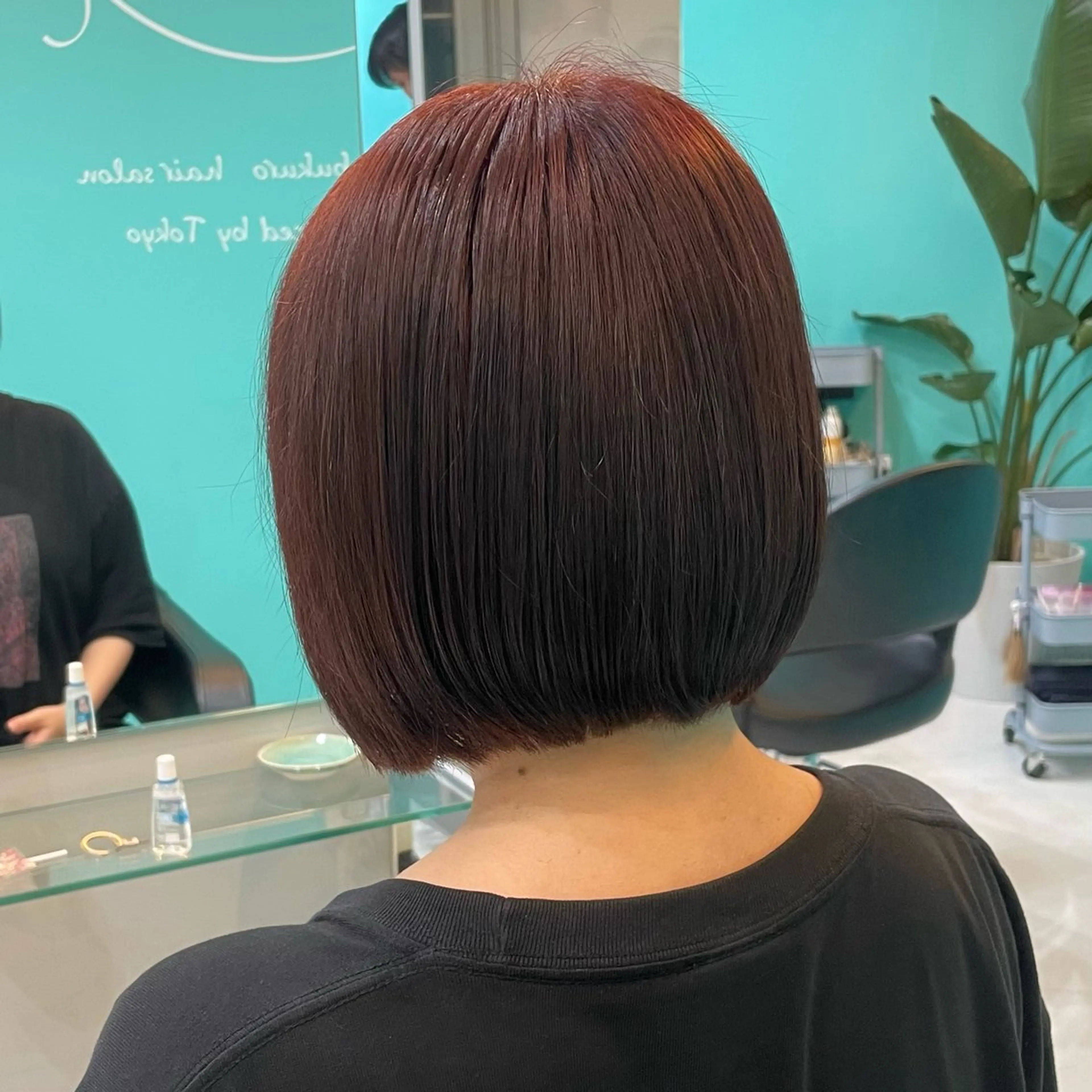 ショート カラー レッドカラー ボブ Natsuki‎🤍 透明感×艶カラー🫧のヘアスタイル