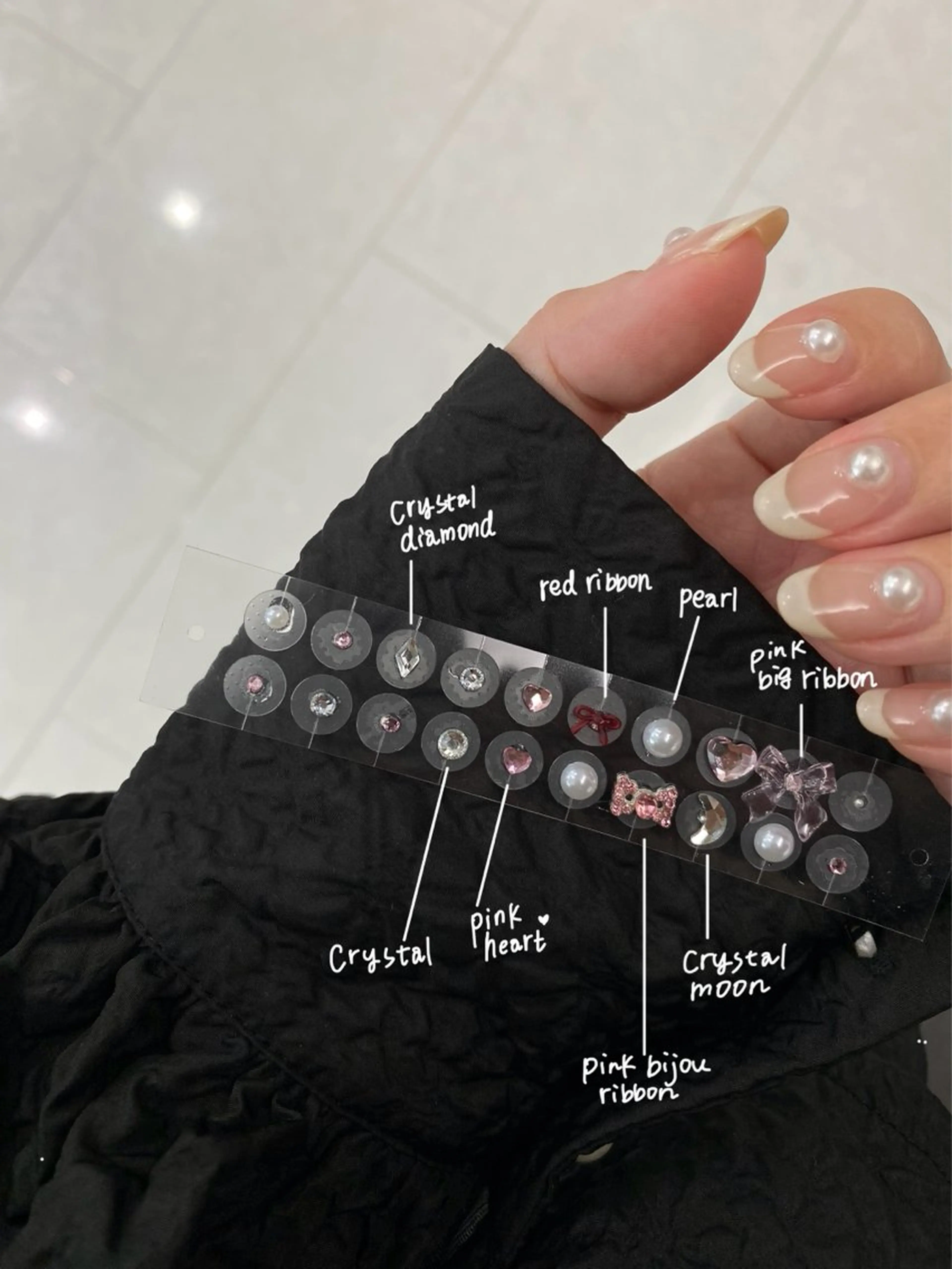 【８月限定】選べる耳つぼジュエリー/付け放題の写真