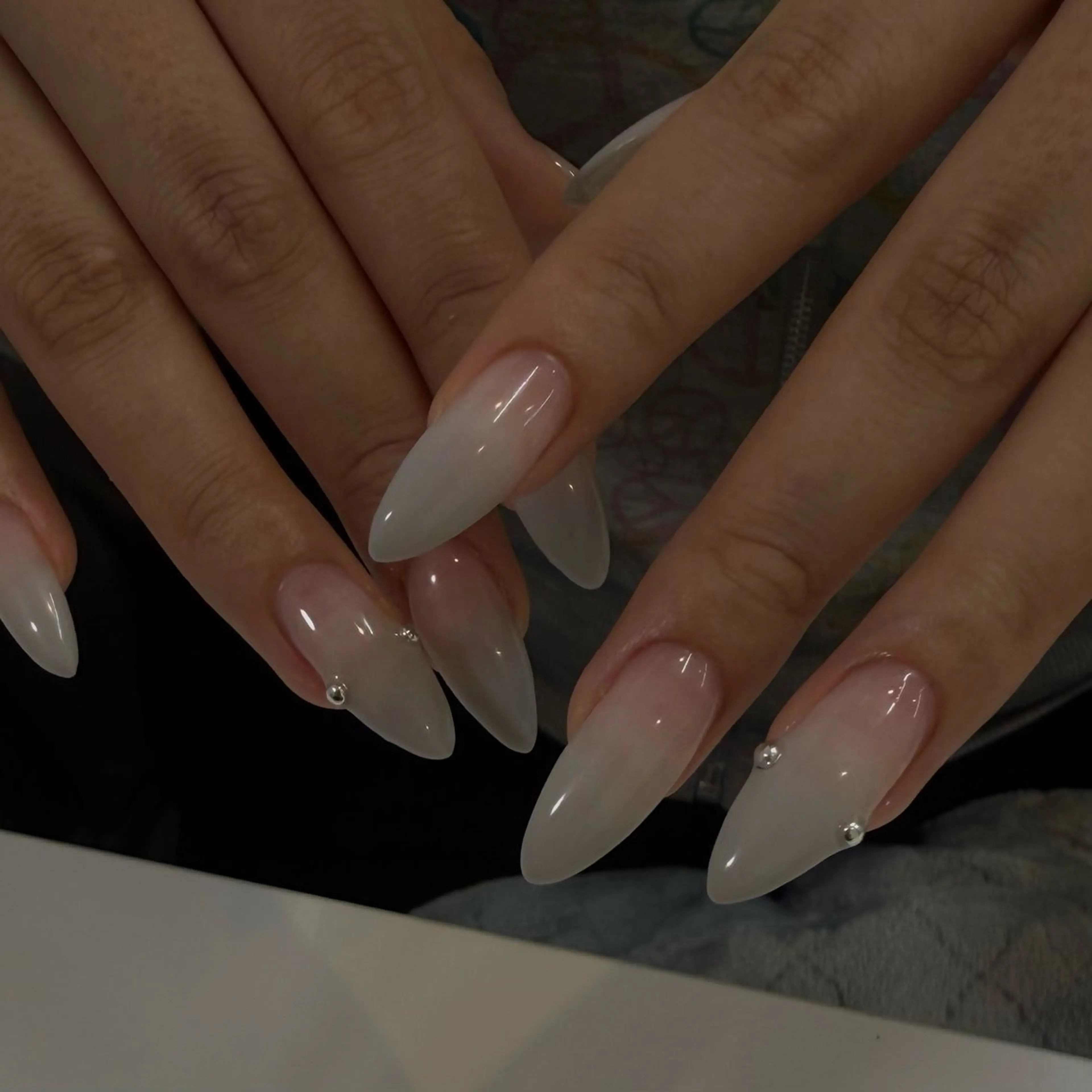 【他店オフ込み】hand グラデーション/ラメグラデーション🌟　¥4,500の写真