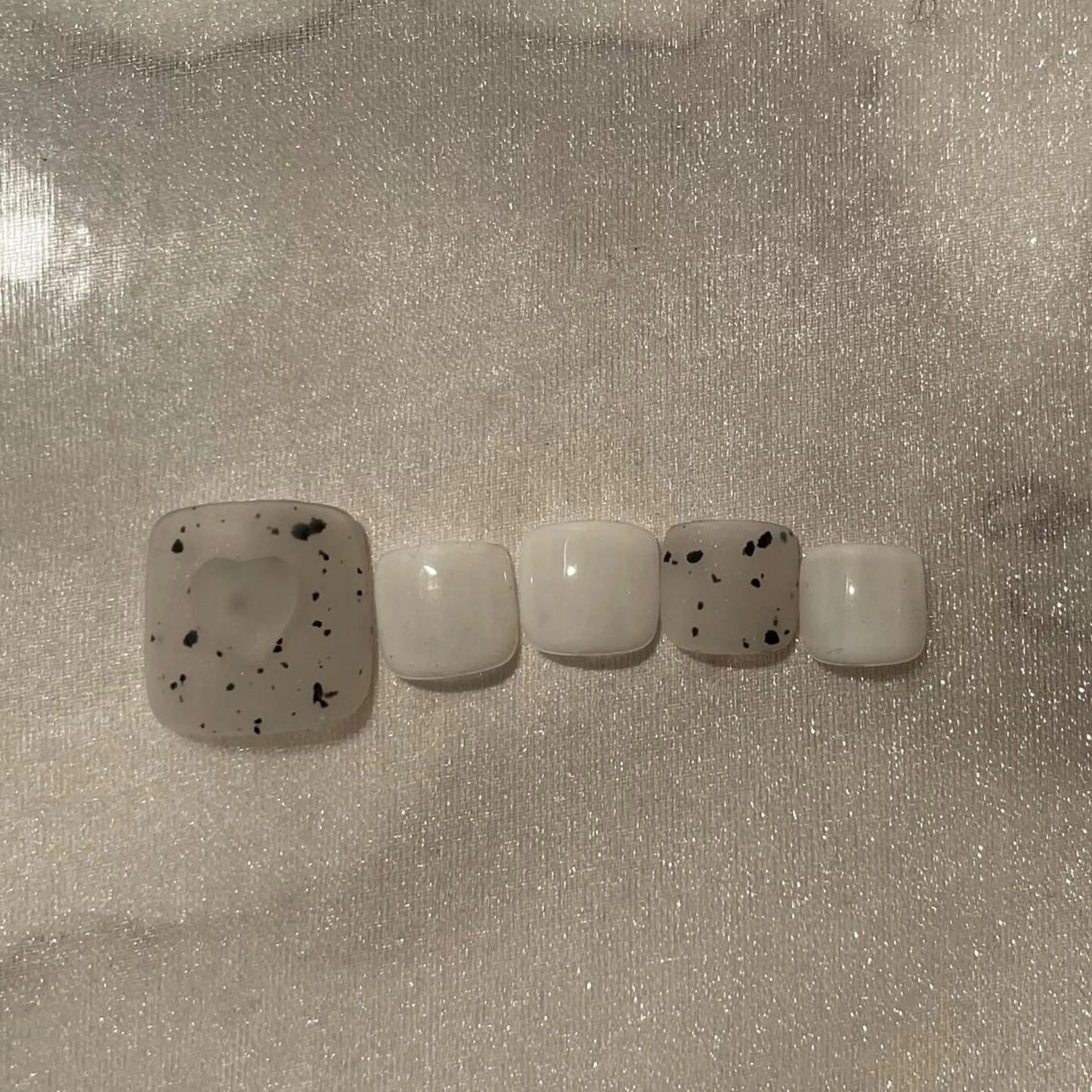 ネイル フレンチネイル ガーリー ハート 韓国ネイル マットネイル フットネイル lyly.nail所属・lylynail YUUKAのネイルデザイン