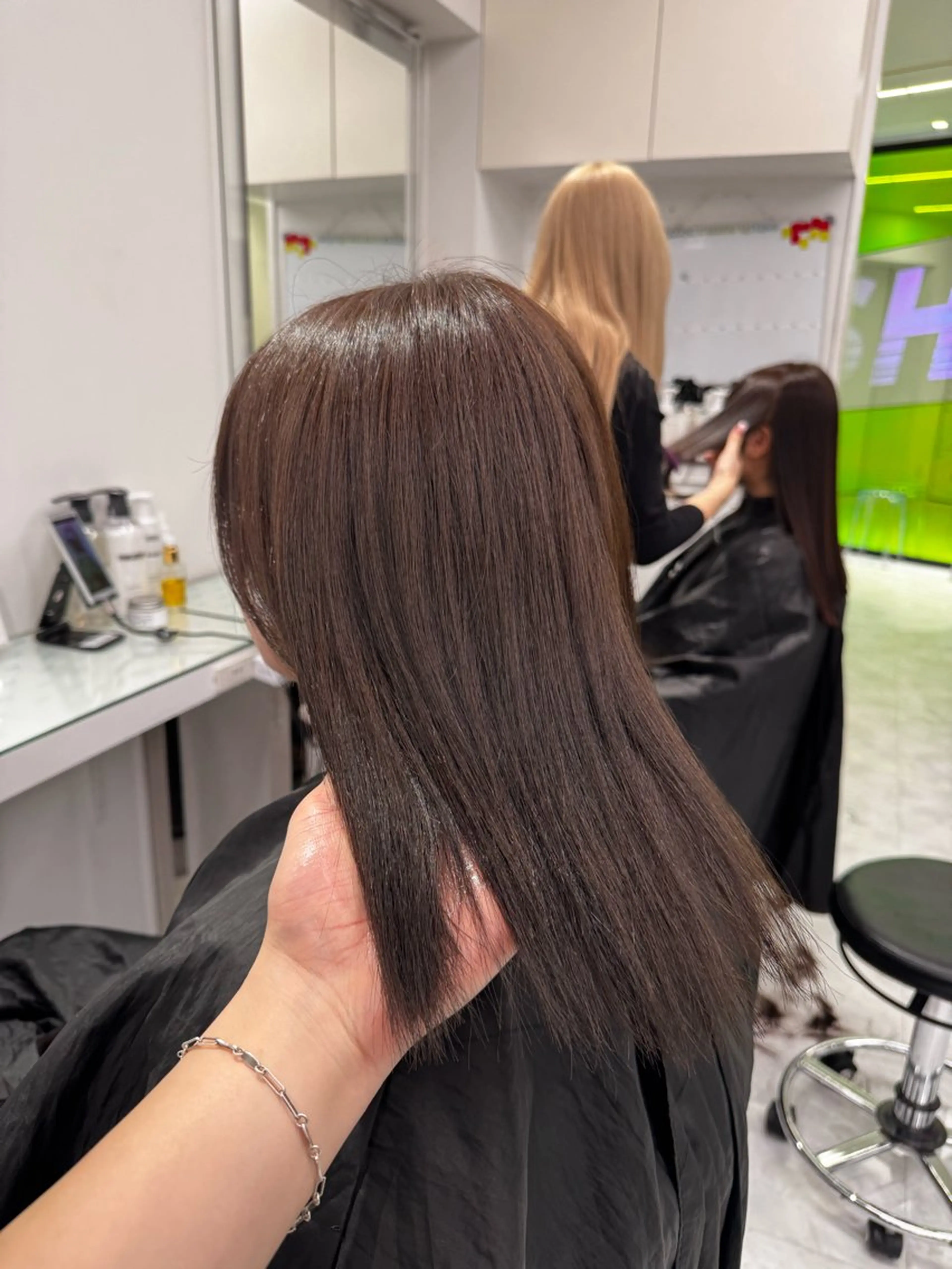 ロング カラー ヘアアレンジ 透け上品ハイトーン 職人ゆうと🤍のヘアスタイル