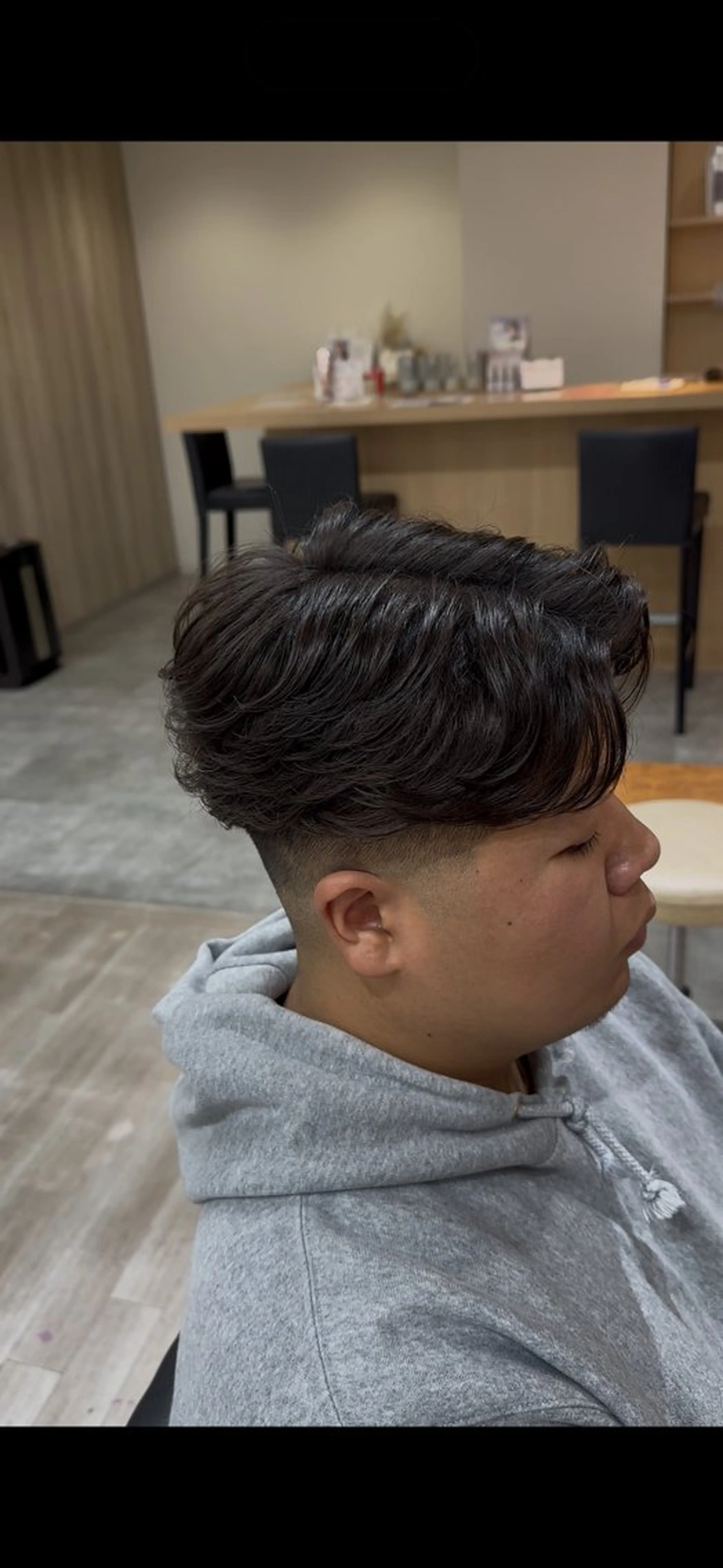 ショート パーマ メンズ フェードカット カット パーマ Chere ore 新金岡所属・ツイスパ/フェード /辻諒哉のヘアスタイル