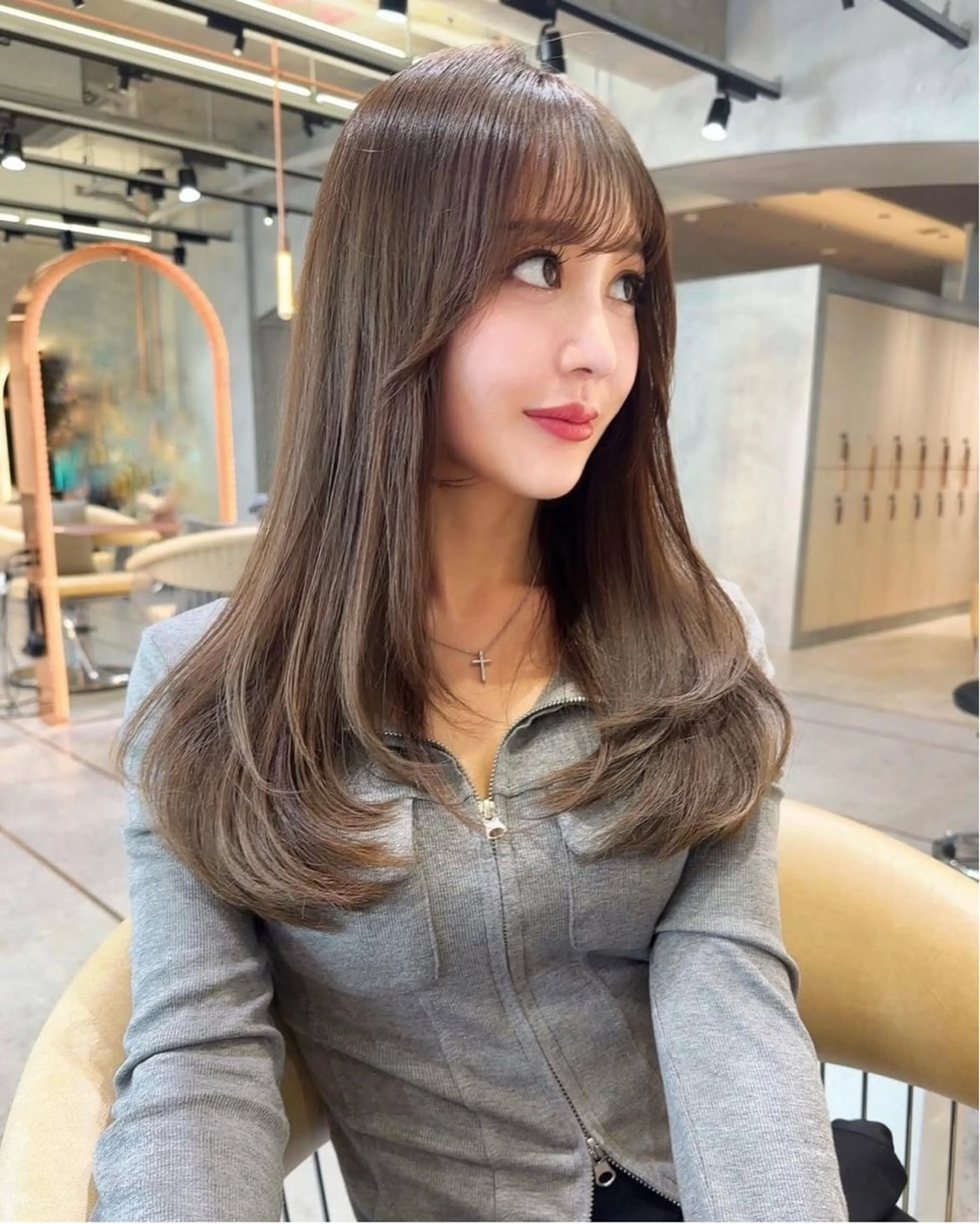 🫧【当日限定】🫧髪質改善トリートメント付き　💫季節の透明感カラー＆カット💫の写真