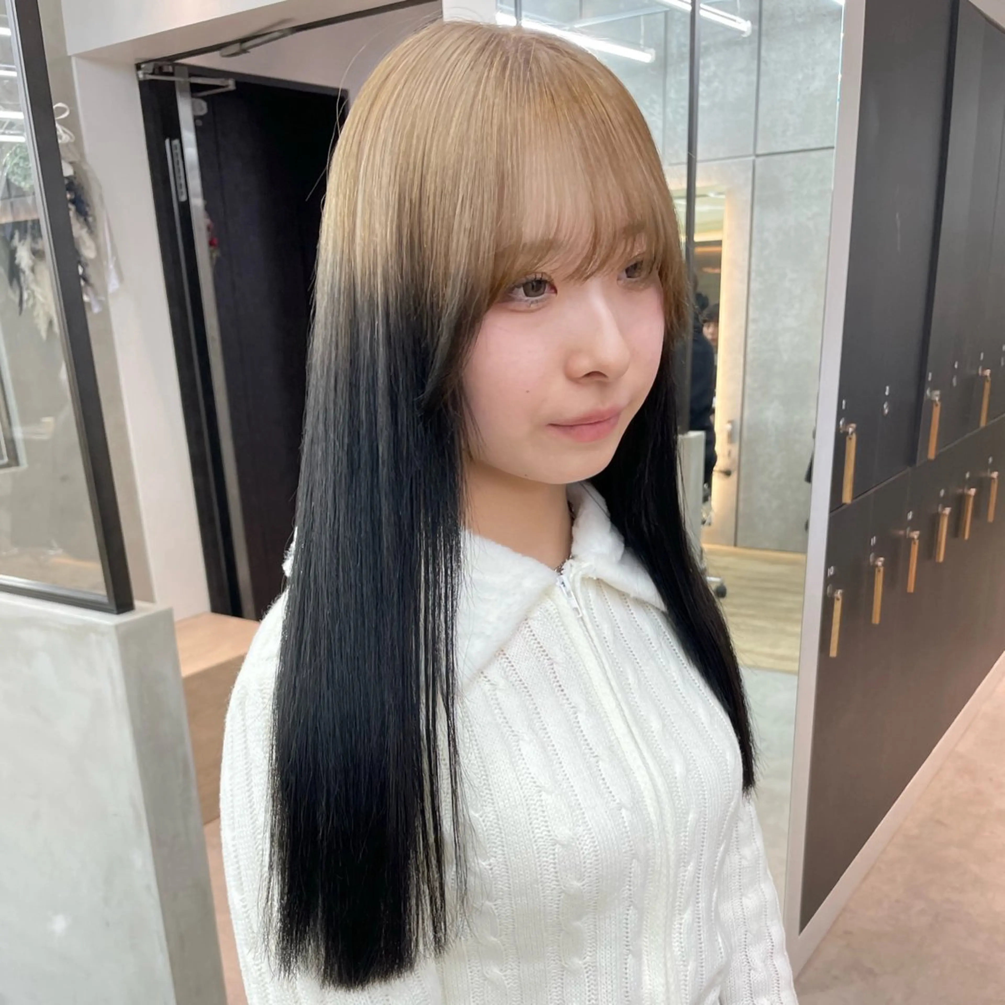 セミロング カラー カット ヘアカラー トリートメント ♥️ブリーチ/ボブ/ レイヤー♥️maiのヘアスタイル