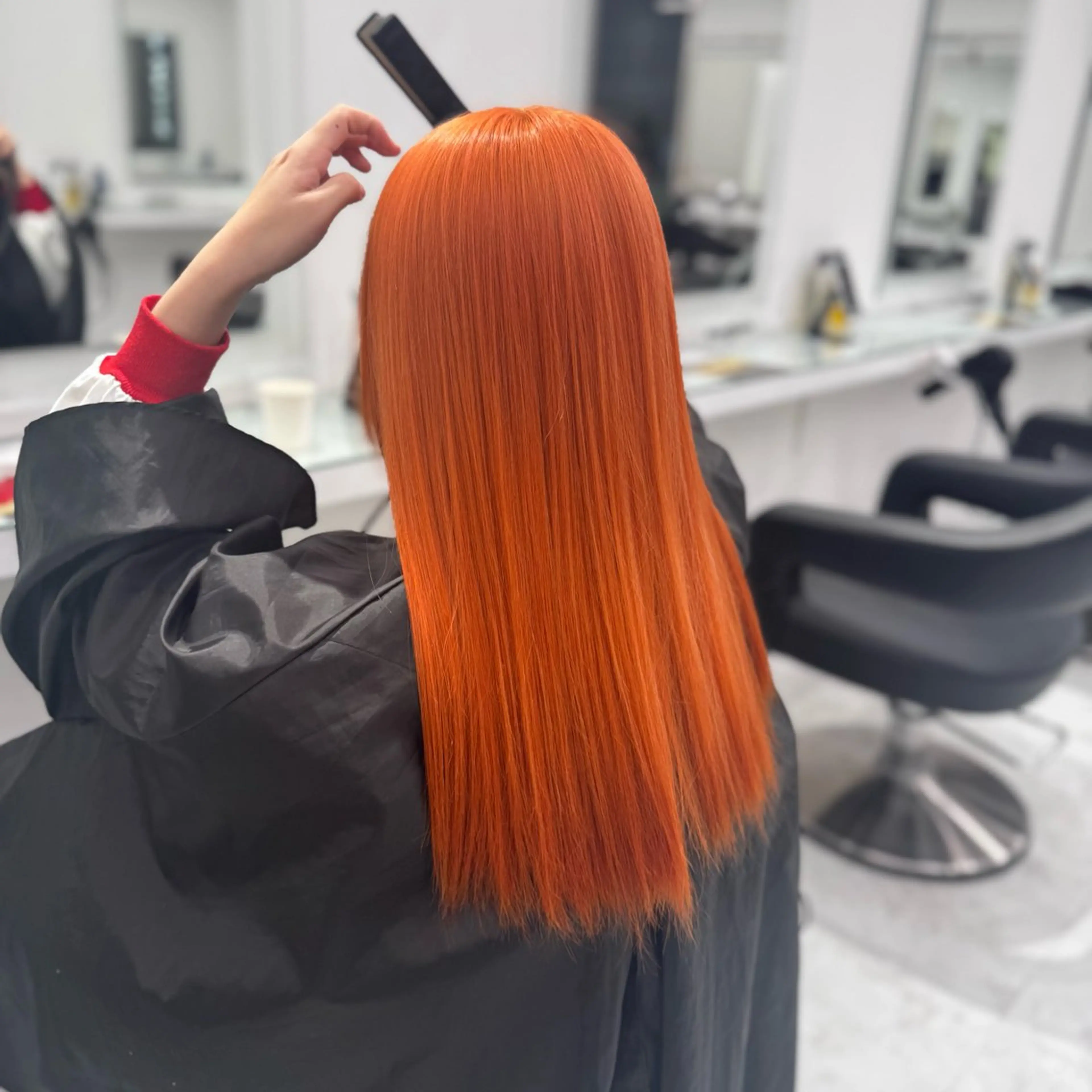 ロング カラー ヘアアレンジ カット ヘアカラー トリートメント ヘッドスパ ヘアセット 透け上品ハイトーン 職人ゆうと🤍のヘアスタイル