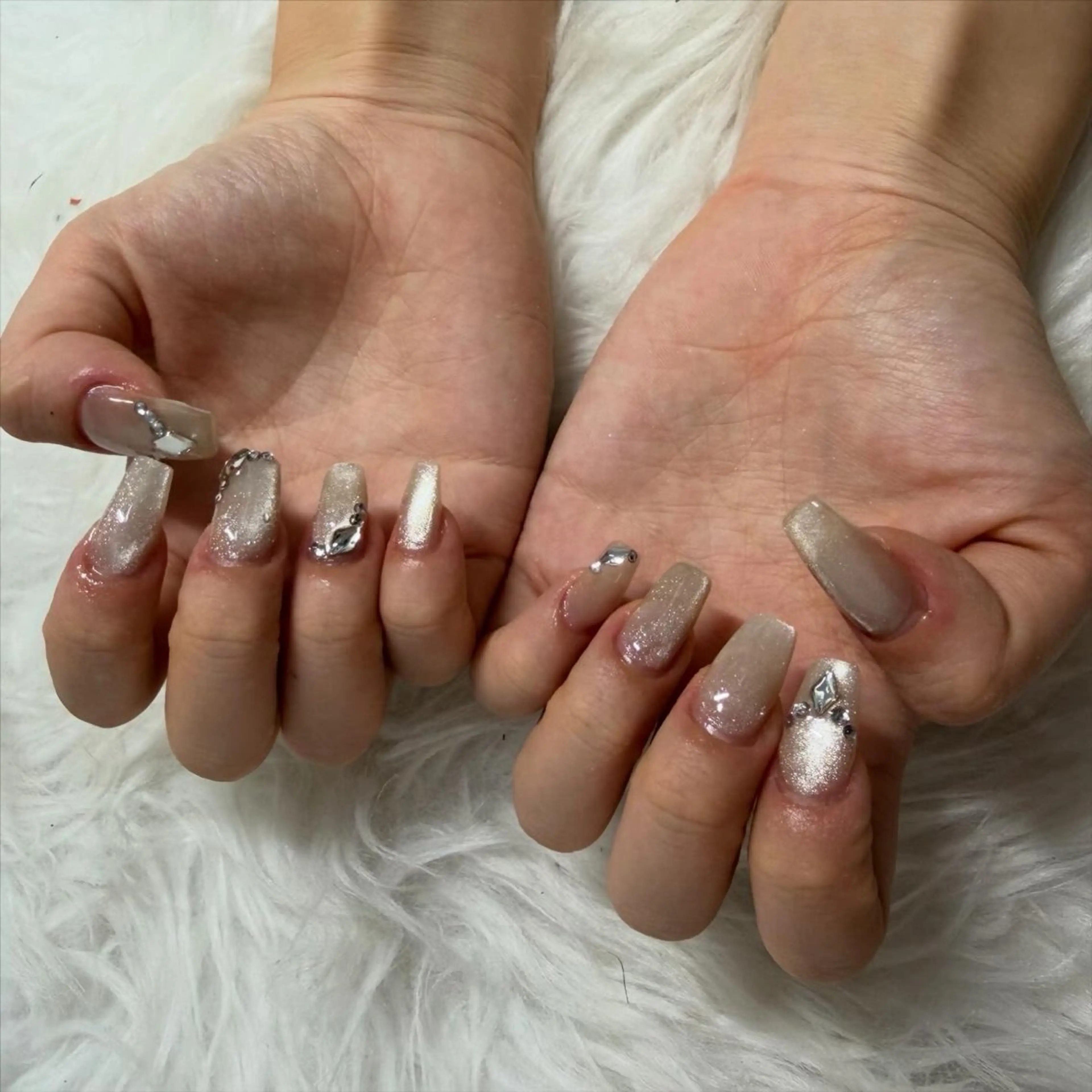 ミディアム ハンドネイル mao .のネイルデザイン