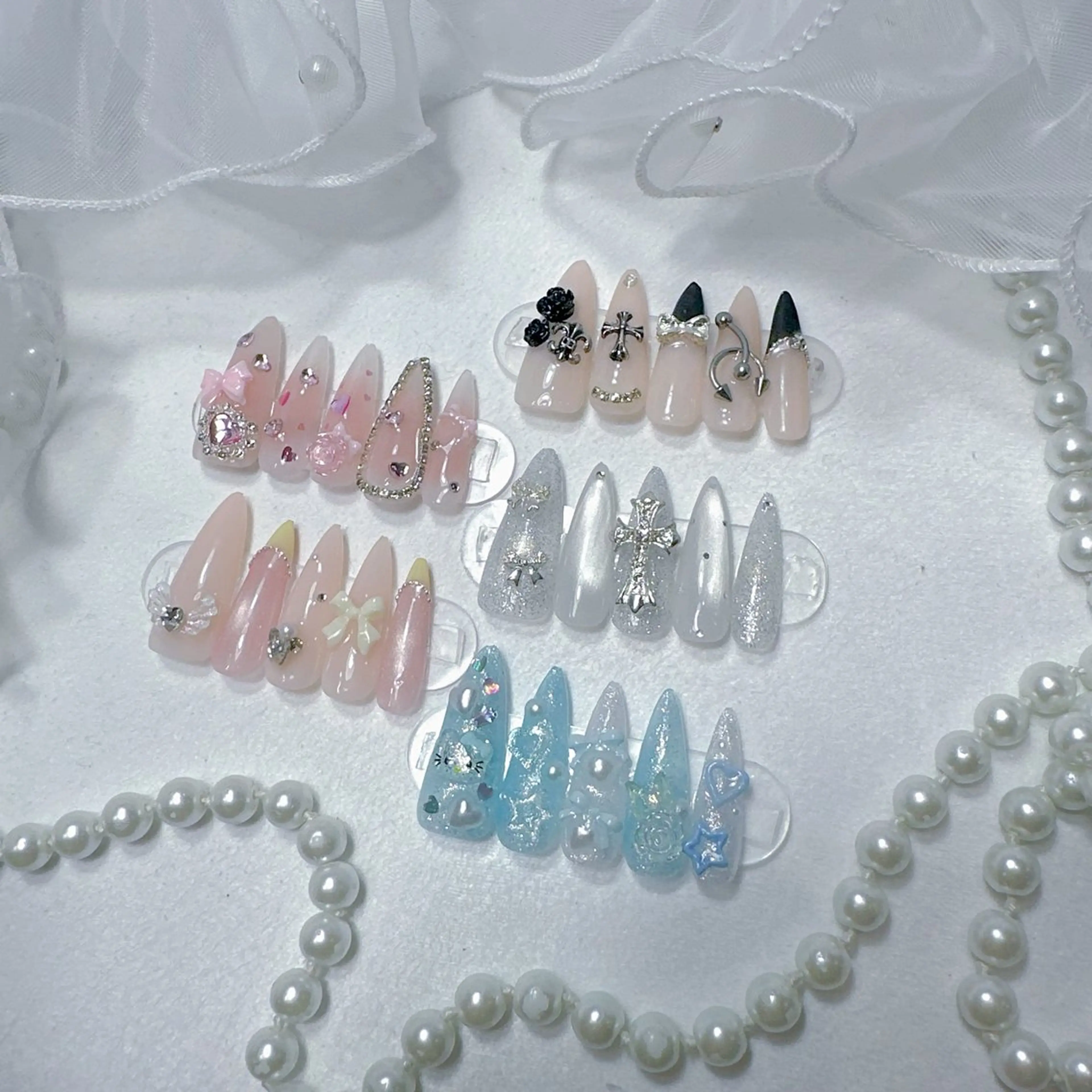 ネイル アートネイル フラッシュネイル フレンチネイル ジェルネイル ガラスフレンチ ハンドネイル You&Me Miyuのネイルデザイン