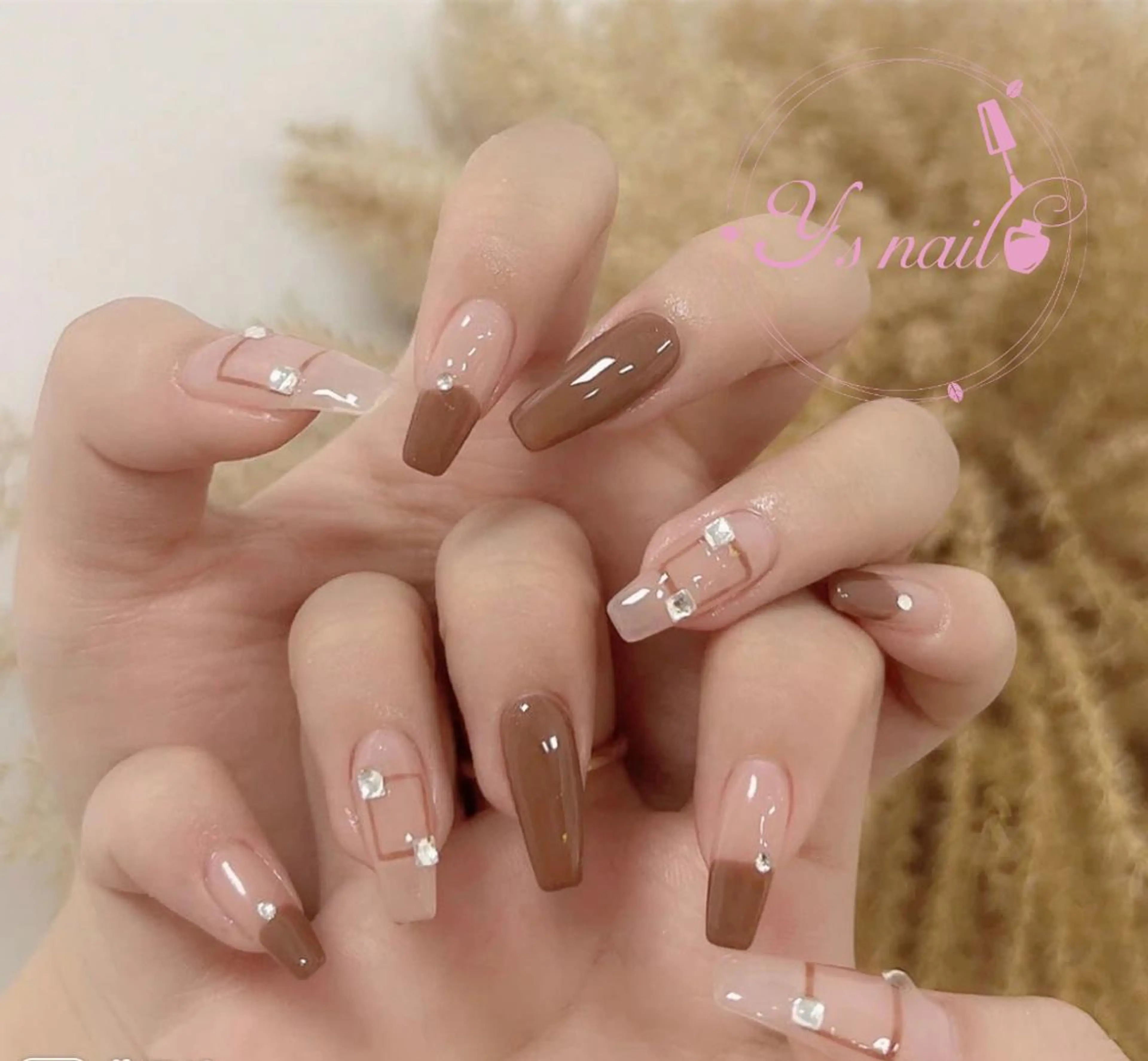 ネイル AngelChris ビューティーサロンのネイルデザイン