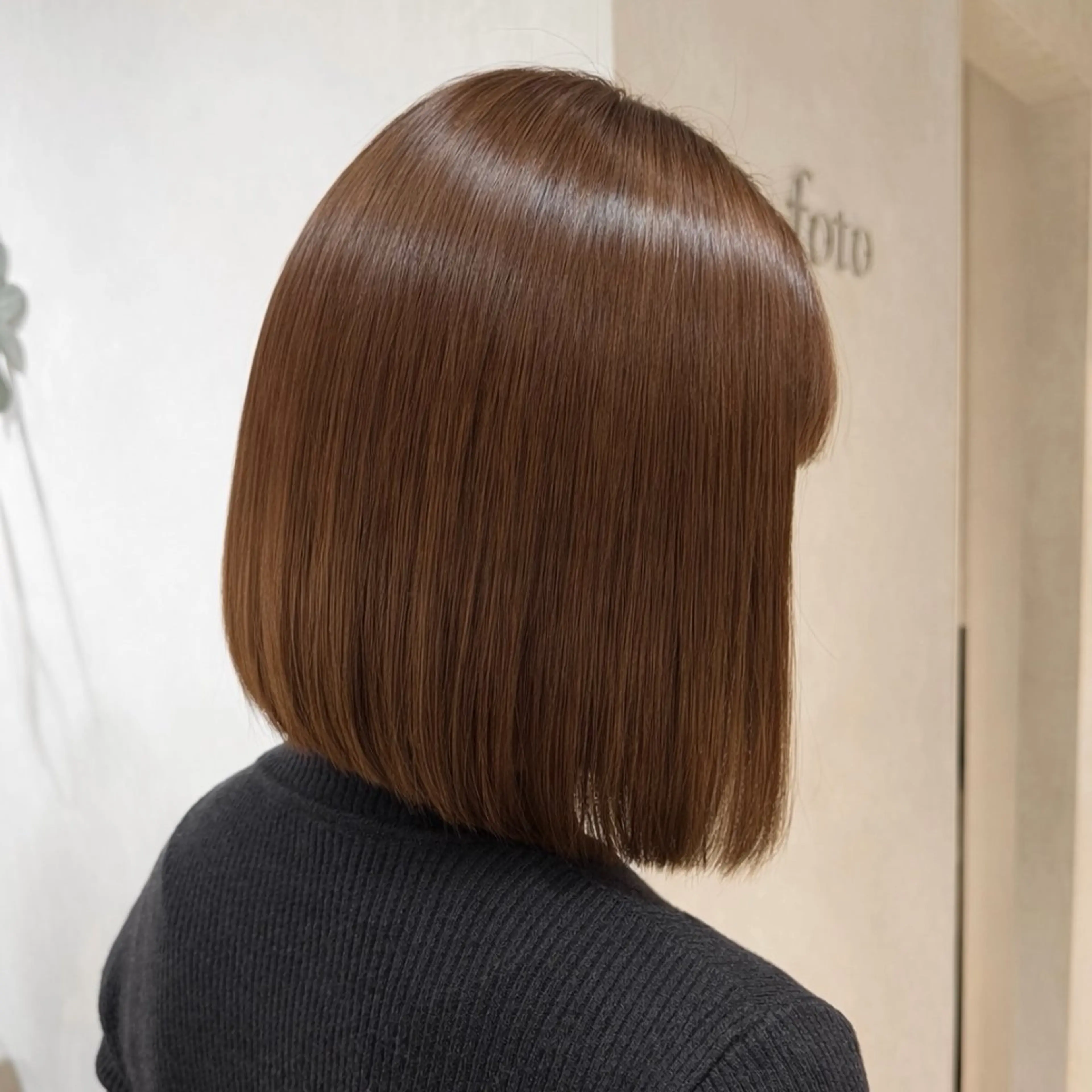 ミディアム SAKI 新宿のヘアスタイル