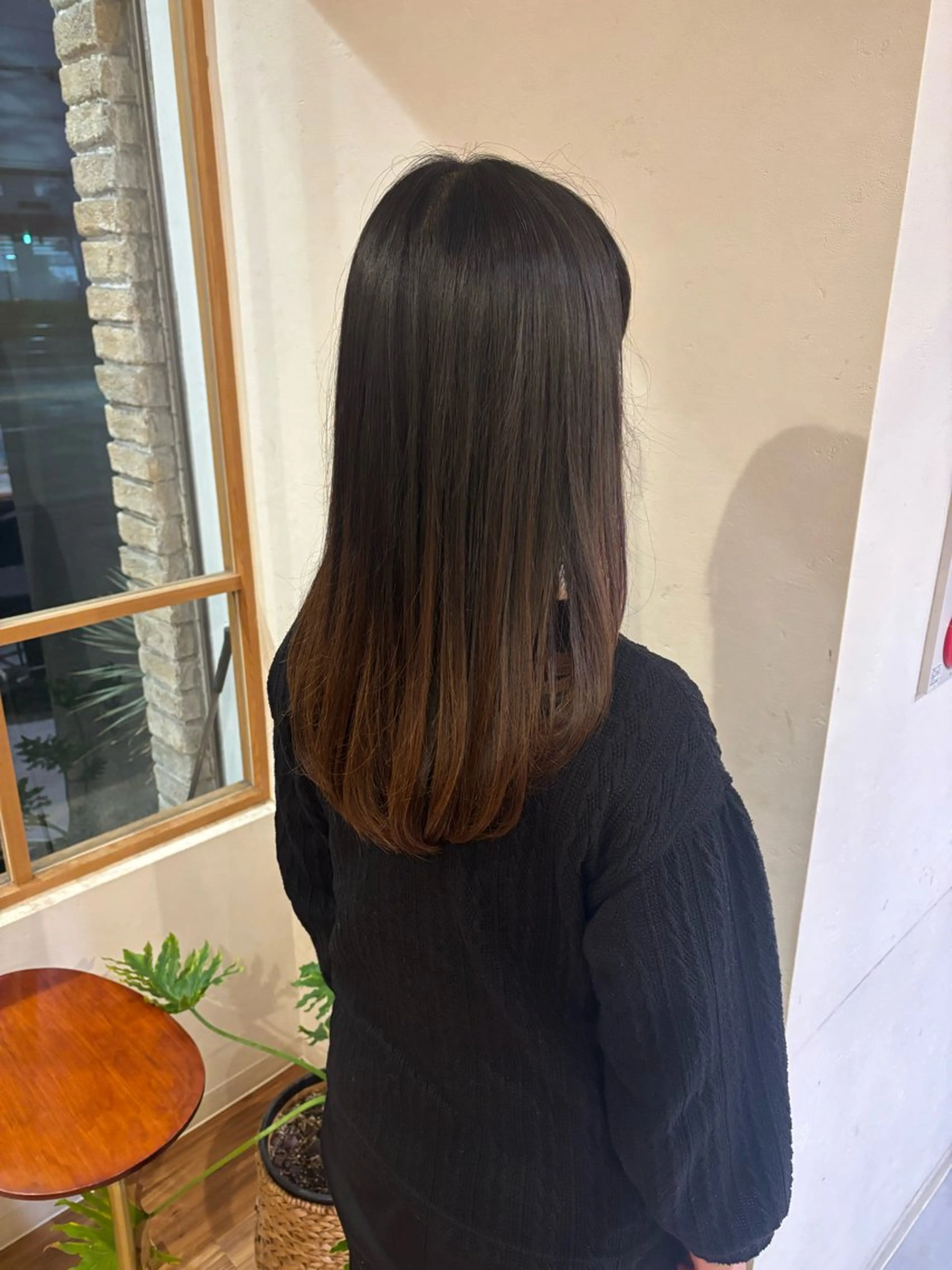 ロング 顔周りカット レイヤーカット 永山 日菜のヘアスタイル