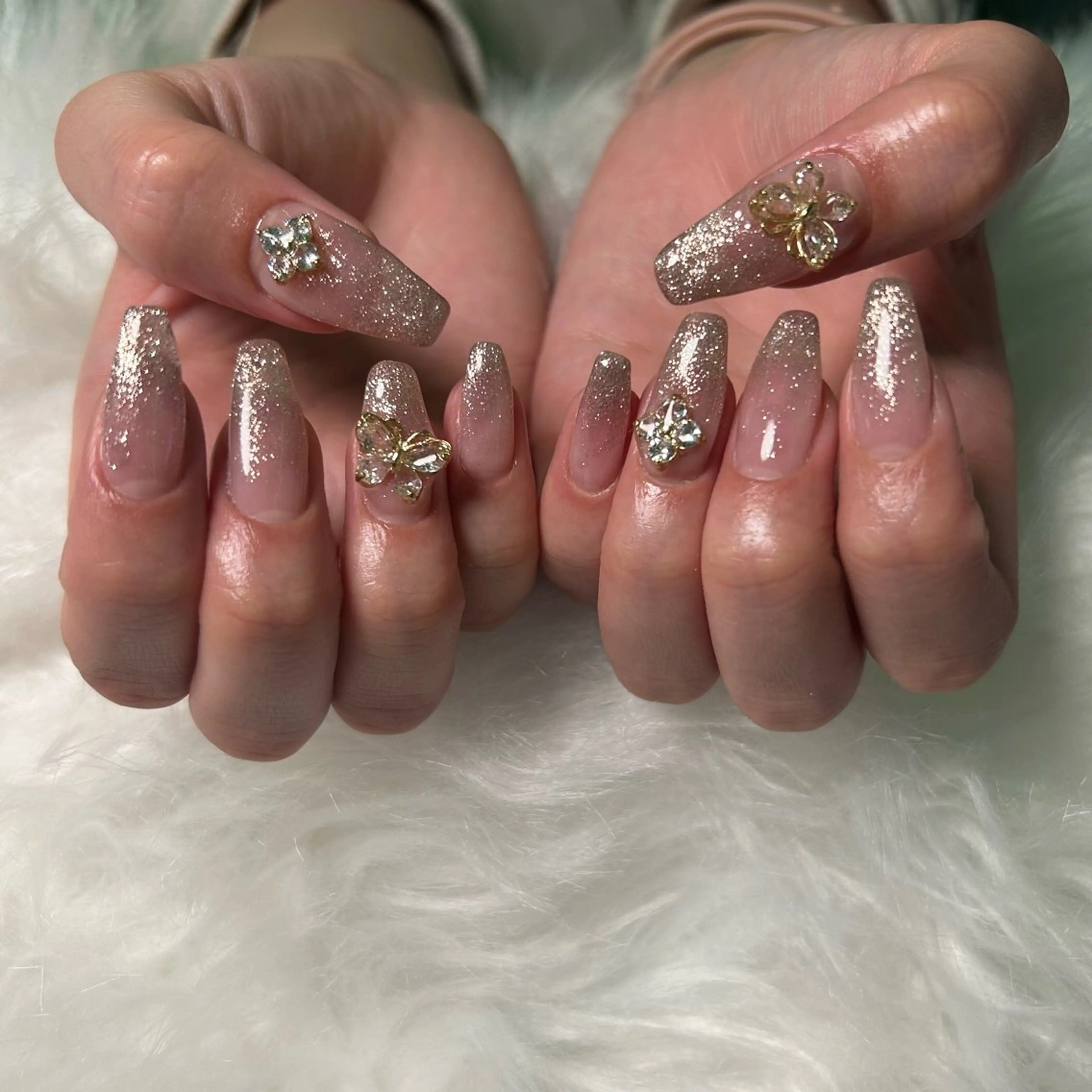 ネイル ラメ(グリッター) ラメグラデーション ハンドネイル haacnails（ハーシーネイル）所属・haac nailsのネイルデザイン