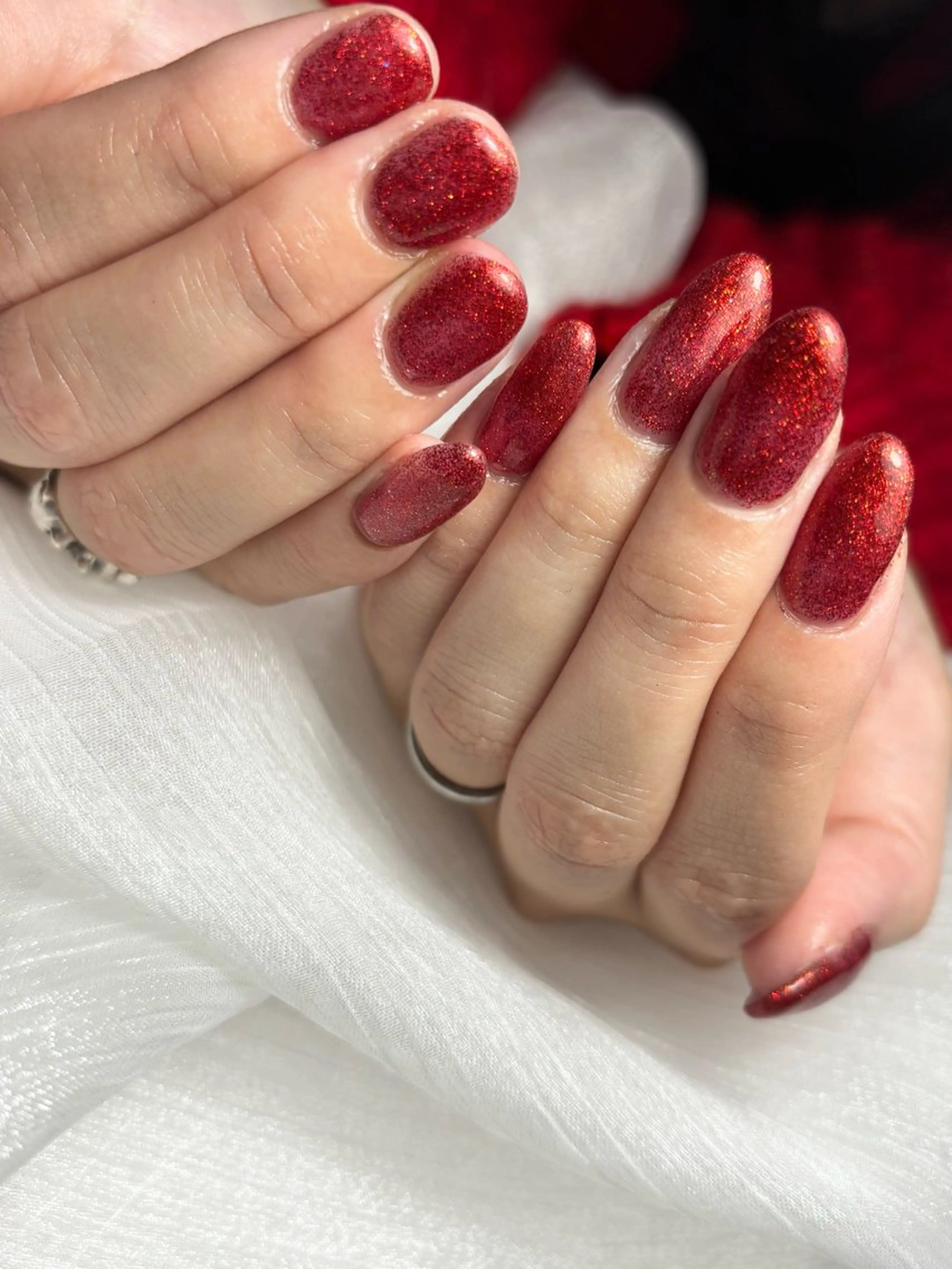 ネイル ラメ(グリッター) 赤色 冬ネイル クリスマス ハンドネイル MIKA ♡のネイルデザイン