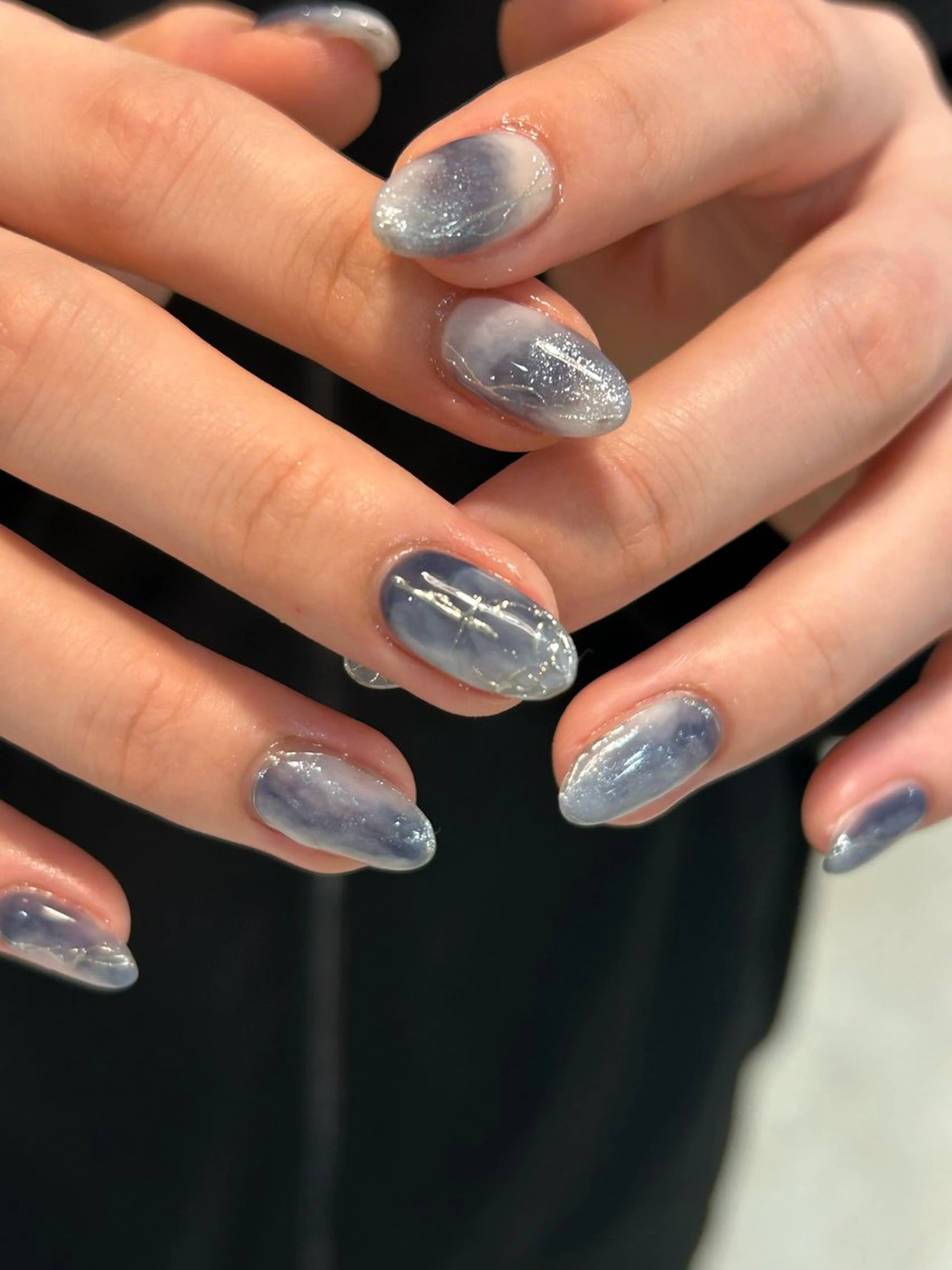 ネイル Salondevi2 isanaのネイルデザイン