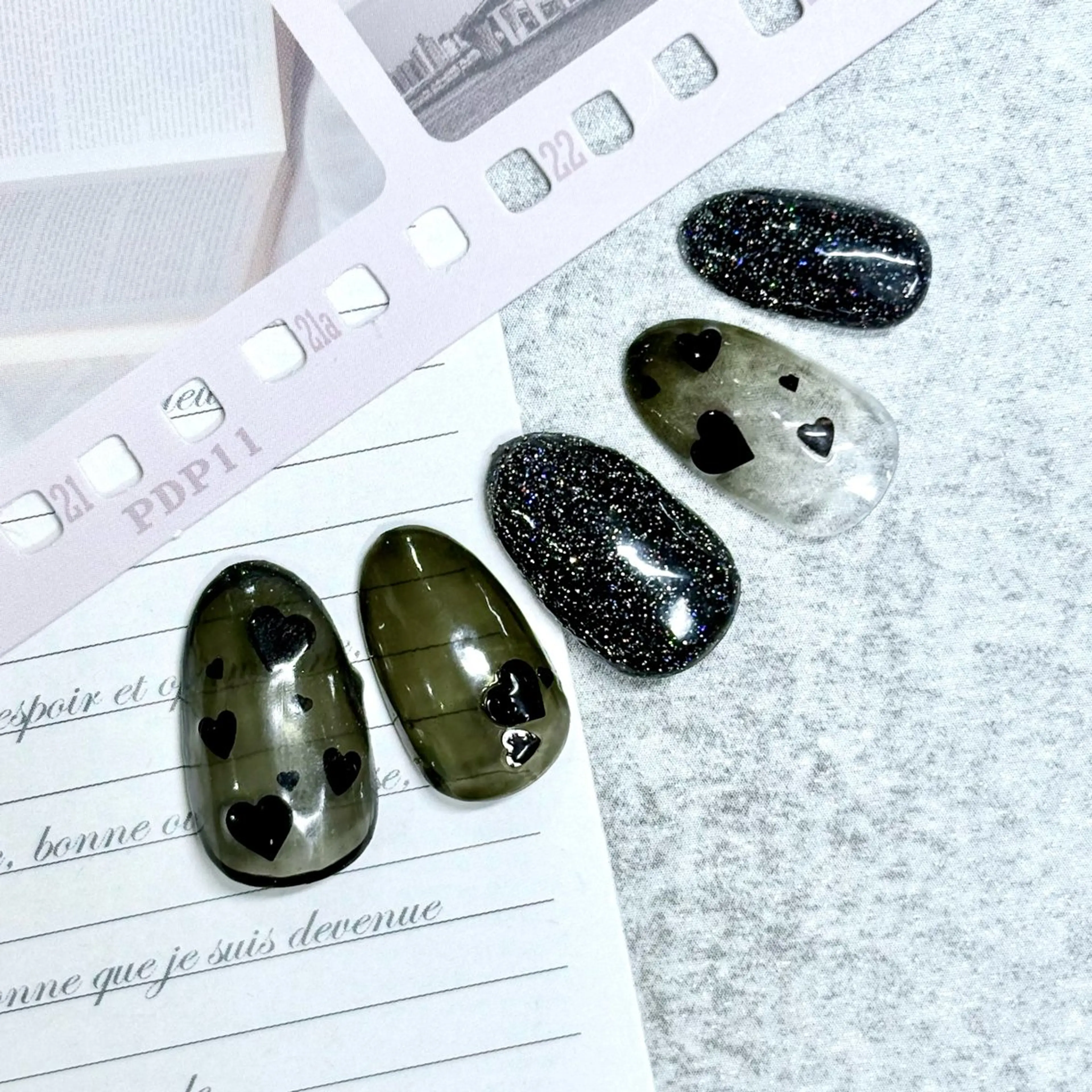 ネイル ジェルネイル オフィスネイル シンプルネイル ハンドネイル みんなのネイルサロン IRiS所属・一人ひとりに寄り添う 施術🌈IRiS🪽のネイルデザイン