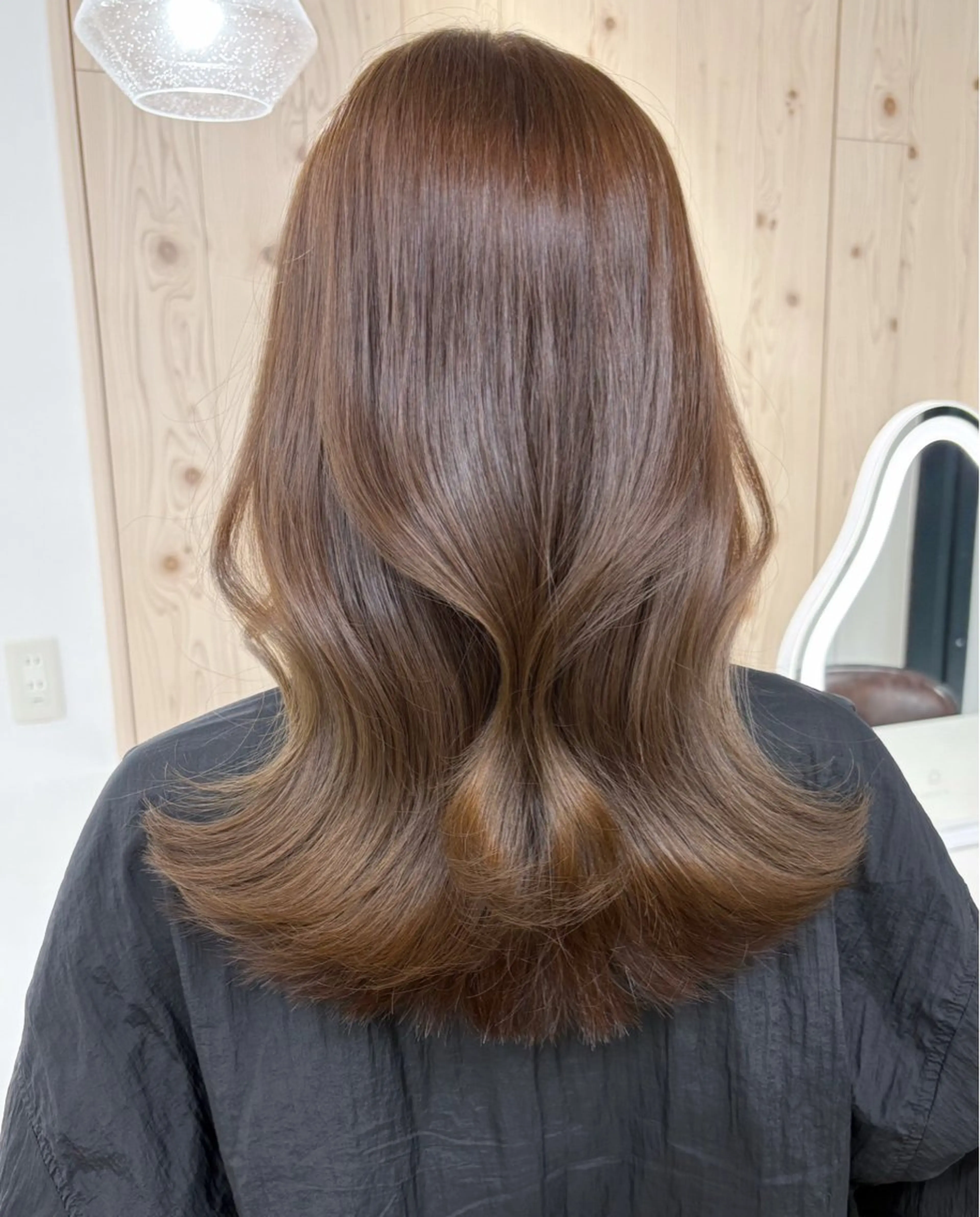 セミロング カラー カット ヘアカラー トリートメント ヘアセット 新宿/韓国ヘア/ 髪質改善ストレートのヘアスタイル