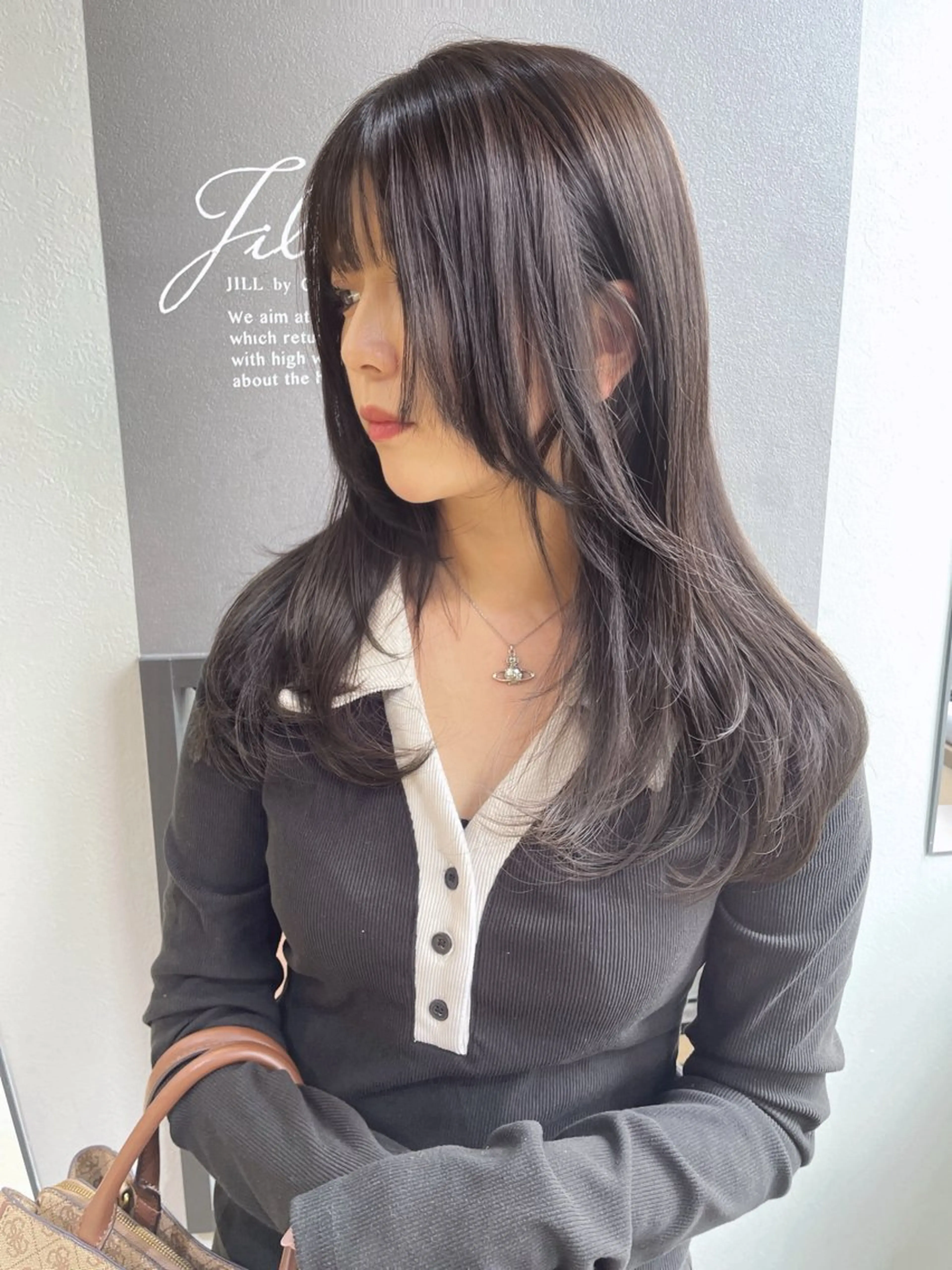 ロング カラー レイヤーカット AIRI layer cut hairのヘアスタイル