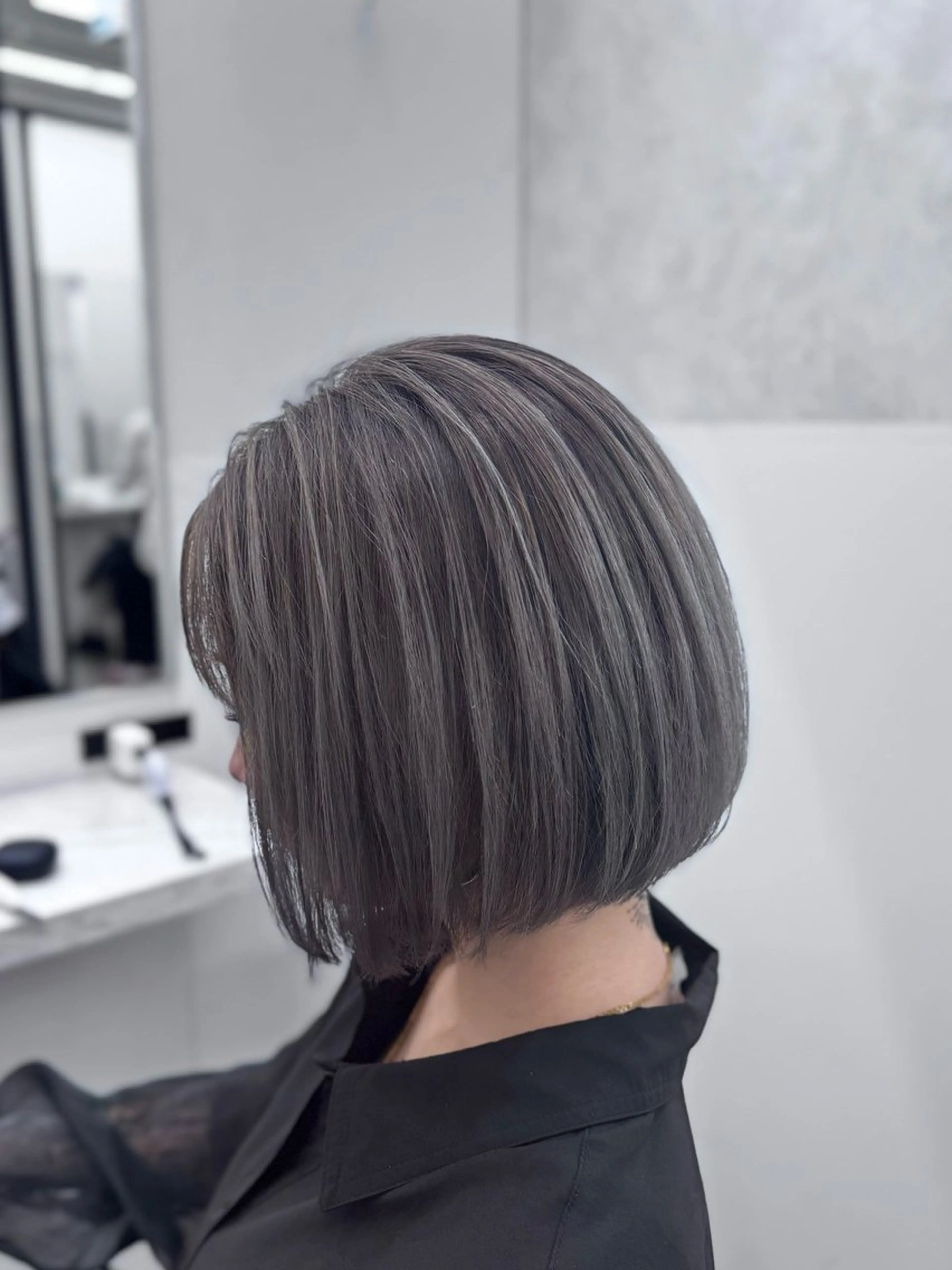 ショート カラー ブリーチ デザインカラー カット ヘアカラー トリートメント 魅力引き出しヘア🐾 るくものヘアスタイル