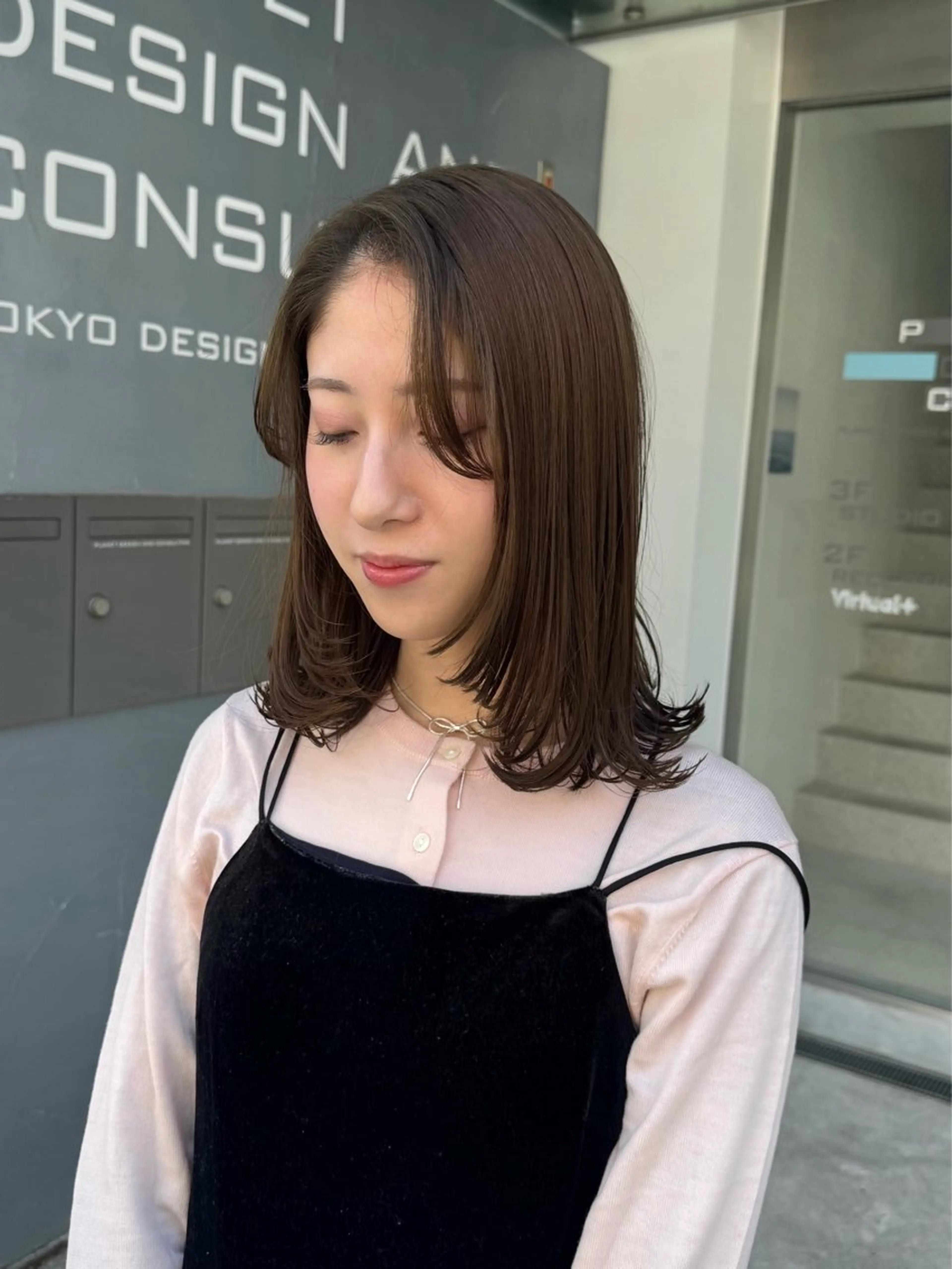 セミロング カラー 顔まわりレイヤー ハイレイヤー レイヤーカット 似合わせカット カット ヘアカラー トリートメント 艶カラー 🤍🫧/makoのヘアスタイル