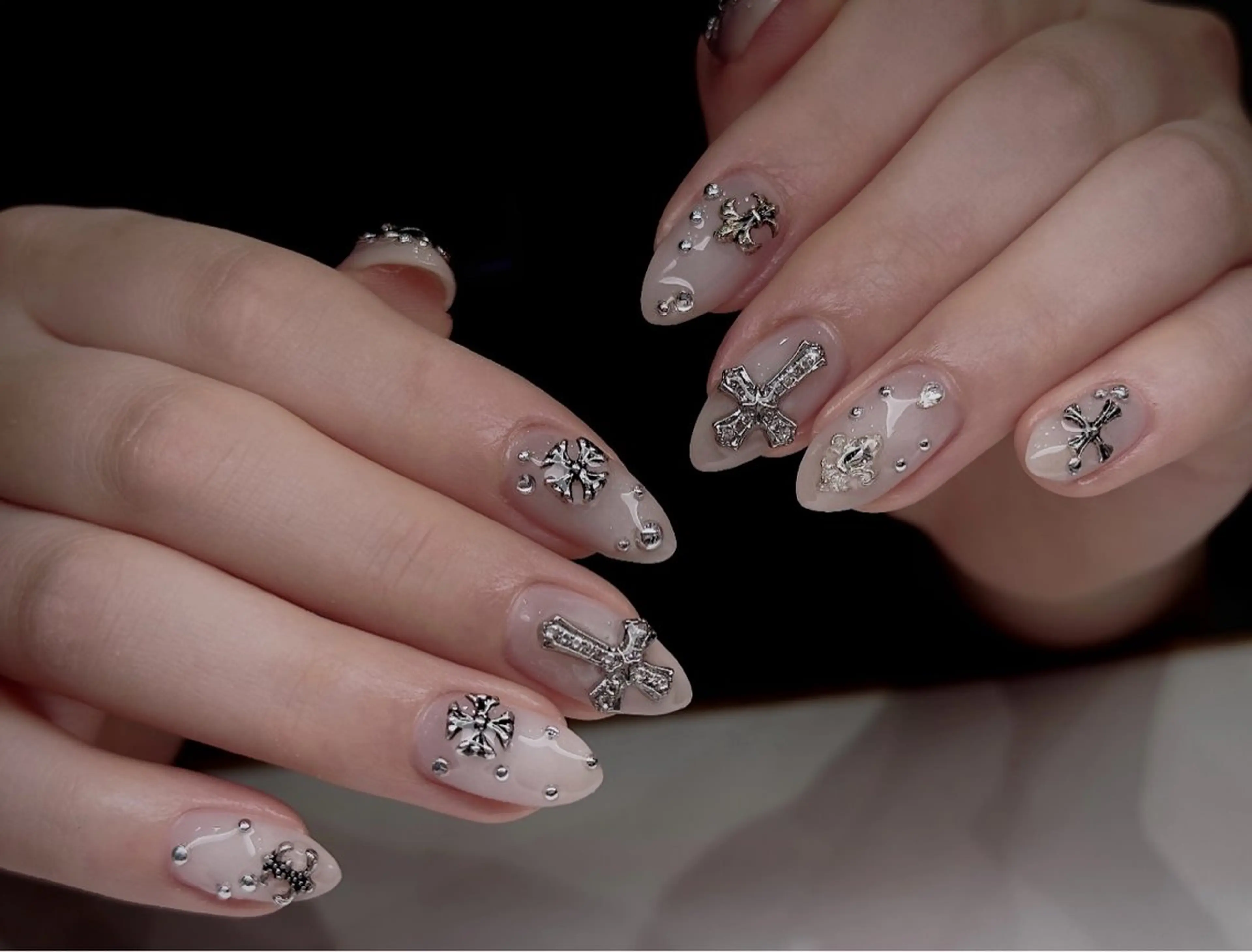 ネイル オーロラネイル ブルー チークネイル フットネイル フレンチネイル ハンドネイル HANA ハナのネイルデザイン