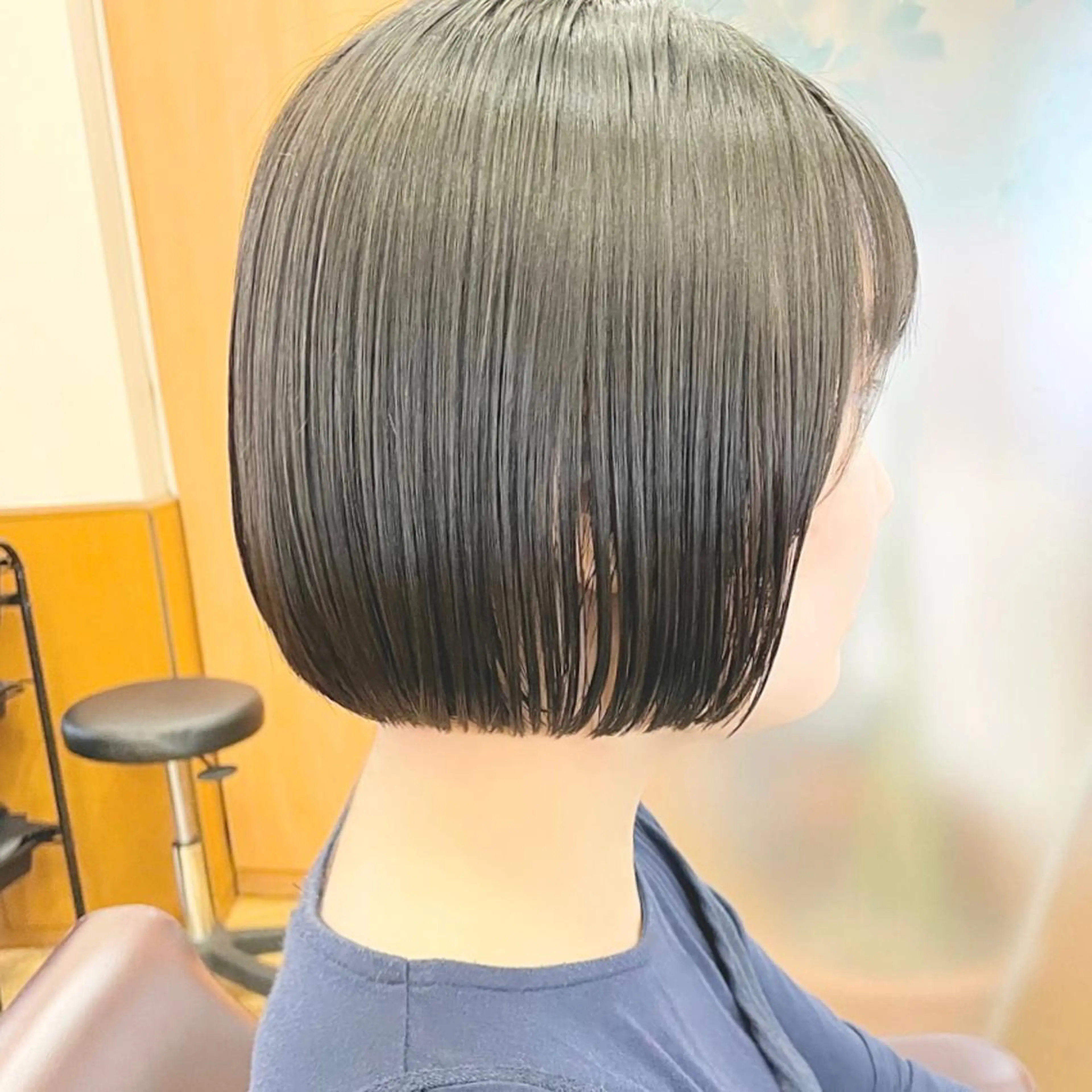 セミロング カラー ヘアアレンジ キッズ 丸みショート アッシュ ミストバング ボブ 髪質改善 カット トリートメント さわ きょうすけ/ ボブ髪質改善ショートのヘアスタイル