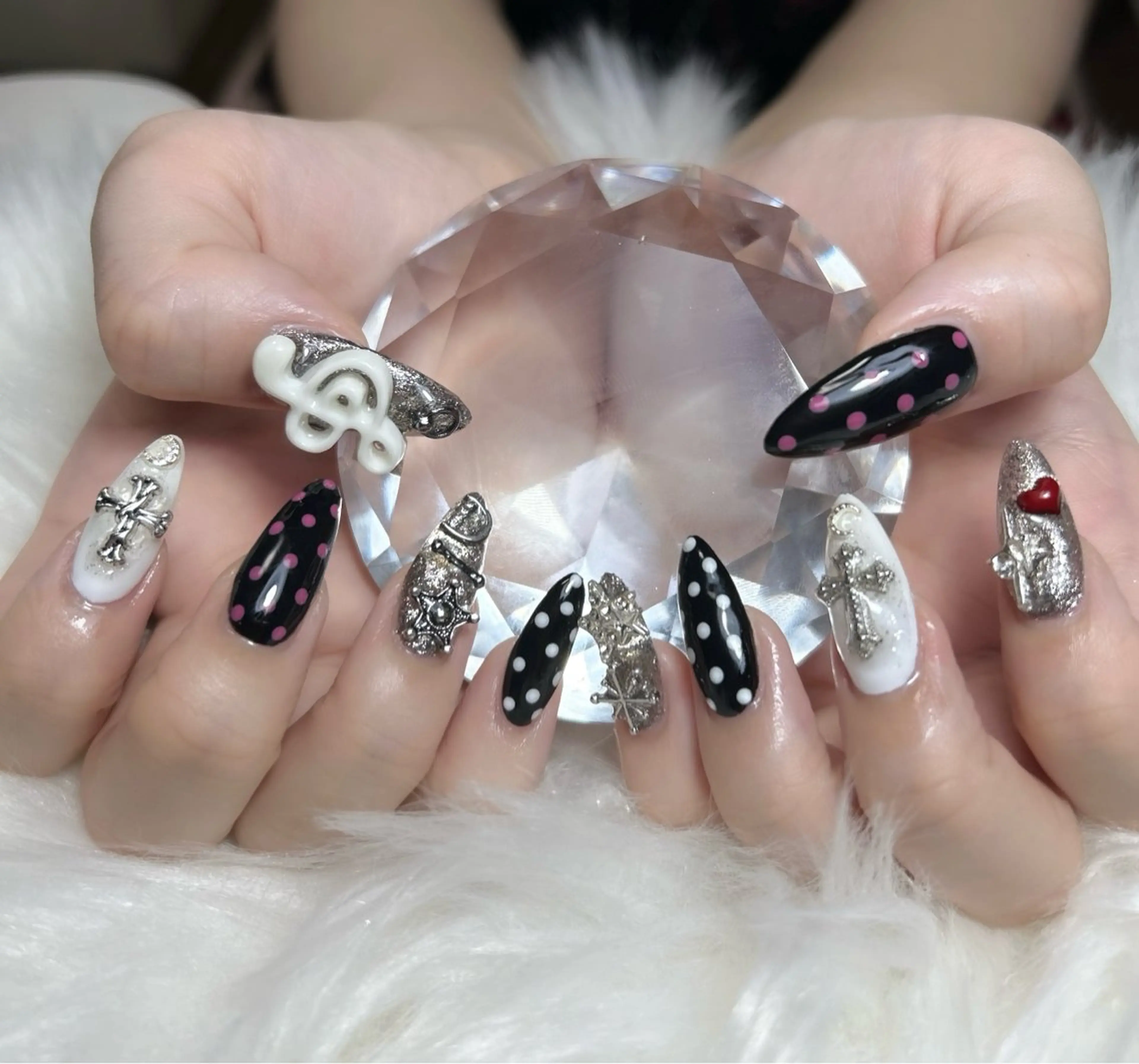 ネイル アートネイル オーロラネイル チークネイル 長さ出し フットネイル ハンドネイル Chan nailsのネイルデザイン