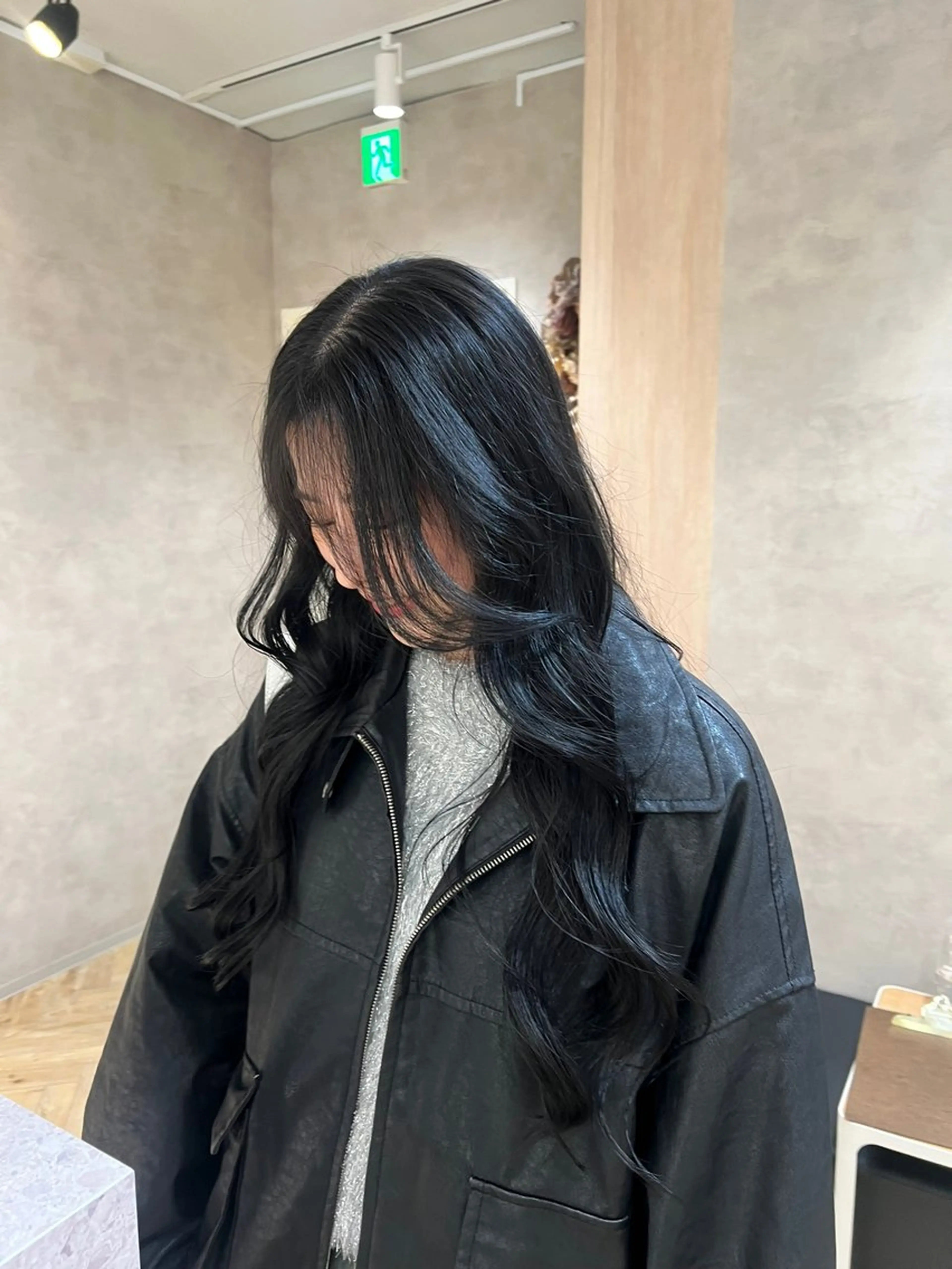 ロング カラー 茂木 未海のヘアスタイル