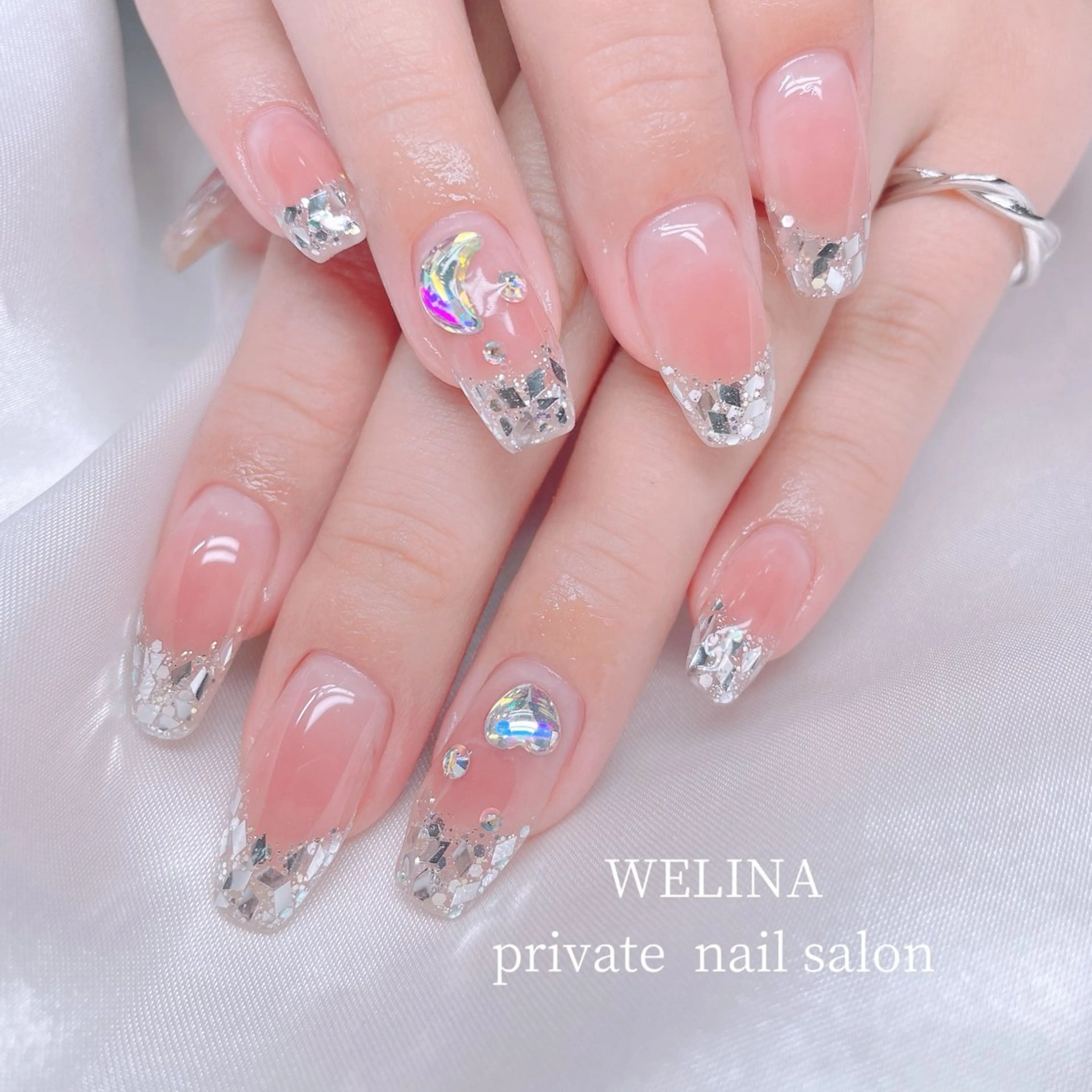 💎ガラスフレンチ💎全員オフ代ドライケア込み♪ベースカラー込み💕キラキラ（他店特殊パーツやスカルプ別途）の写真