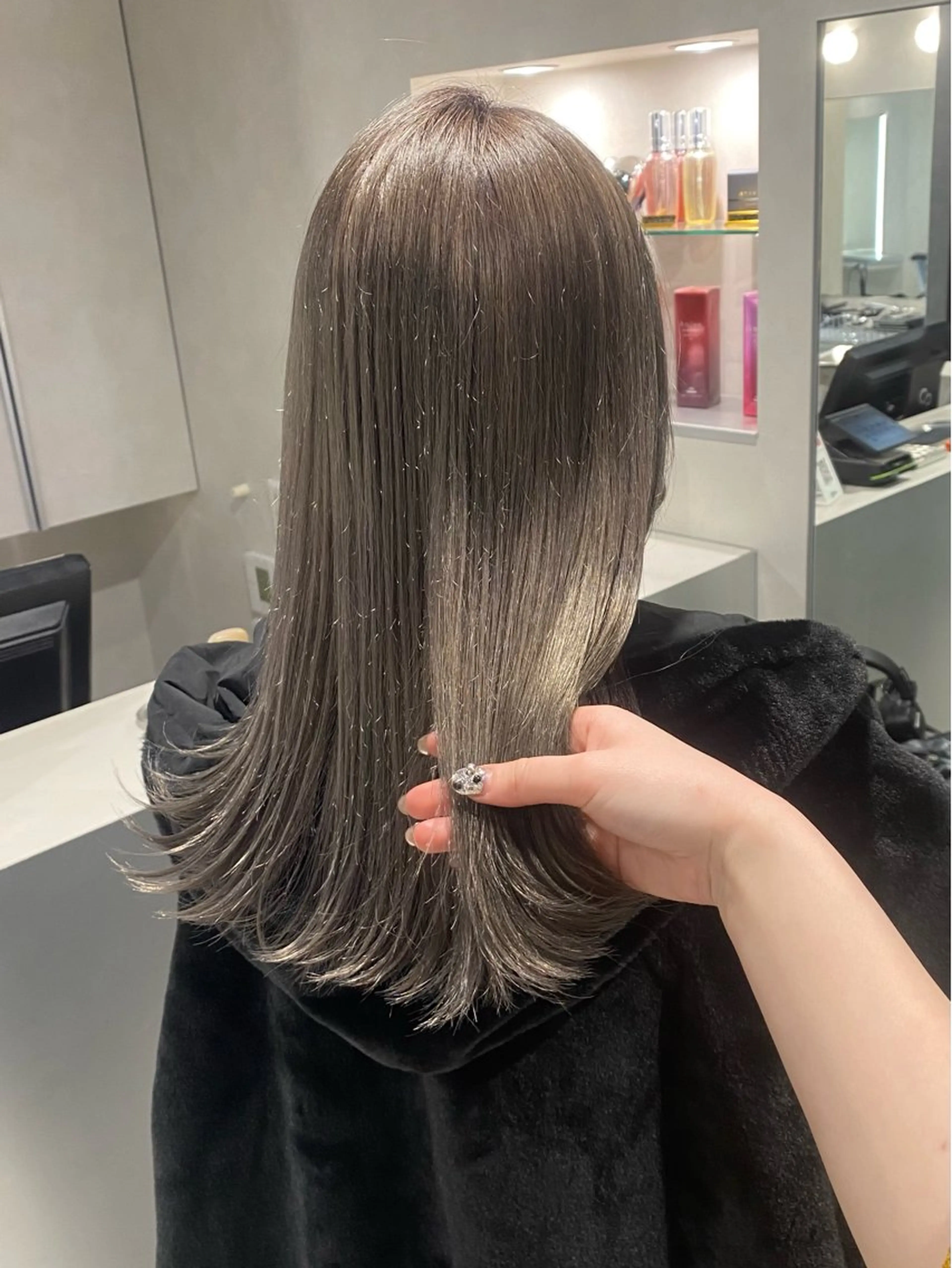 ミディアム ヘアカラー ハイトーン／ナチュラ ルモード／フウカ✩.のヘアスタイル