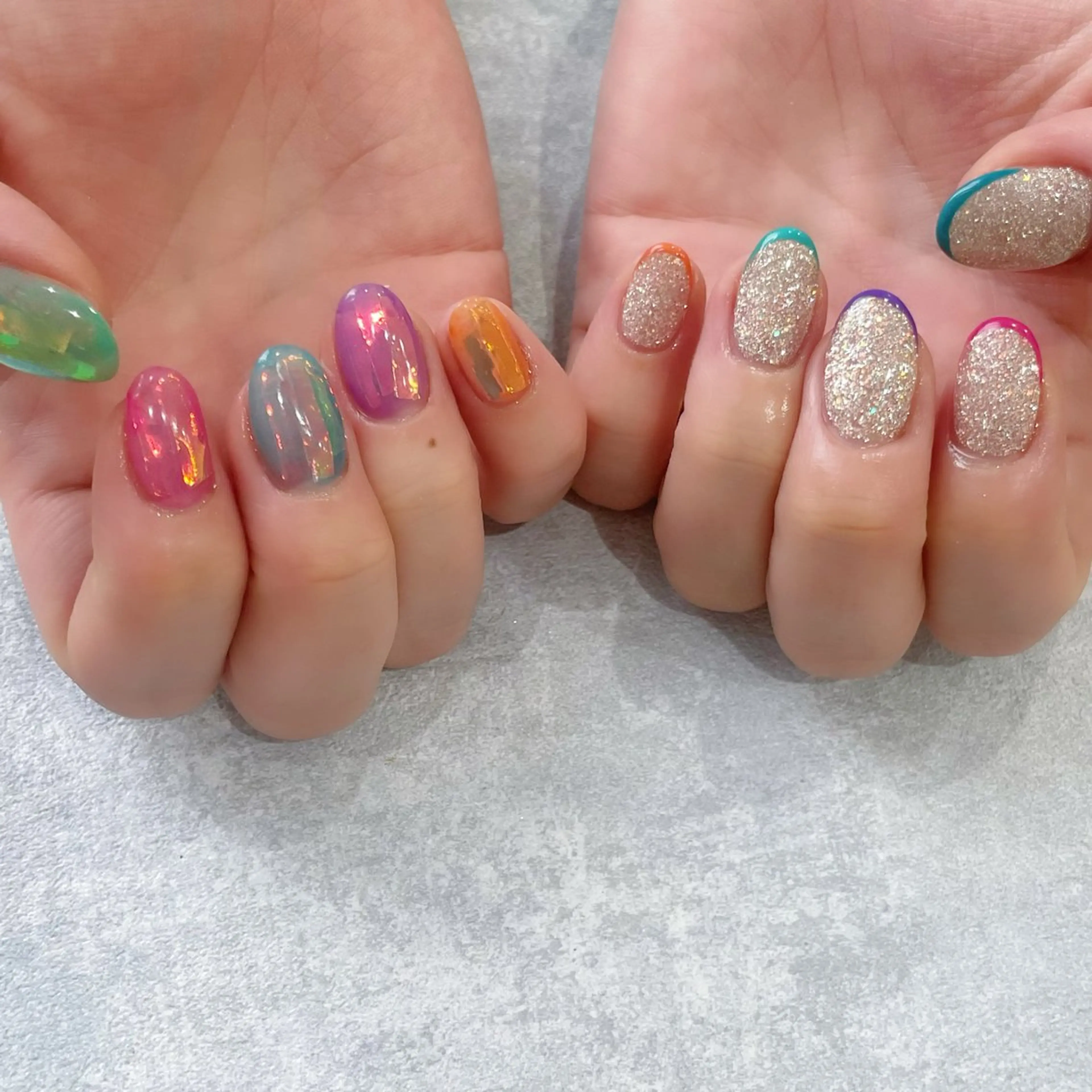 ネイル オーロラネイル ハンドネイル Rediant Salonのネイルデザイン