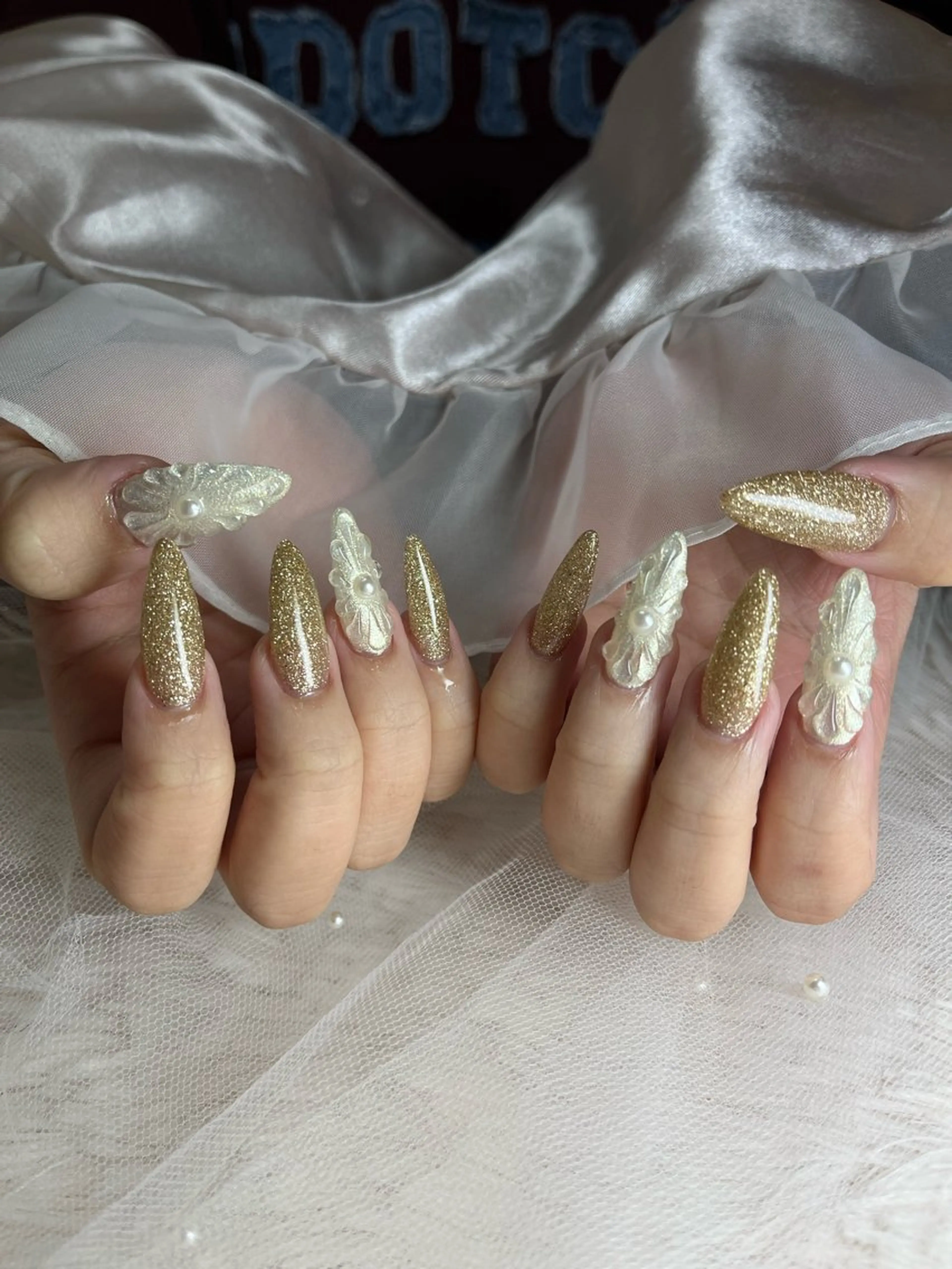 ネイル アートネイル 長さ出し ラメ(グリッター) LUMIERU所属・LUMIERU RIKAのネイルデザイン