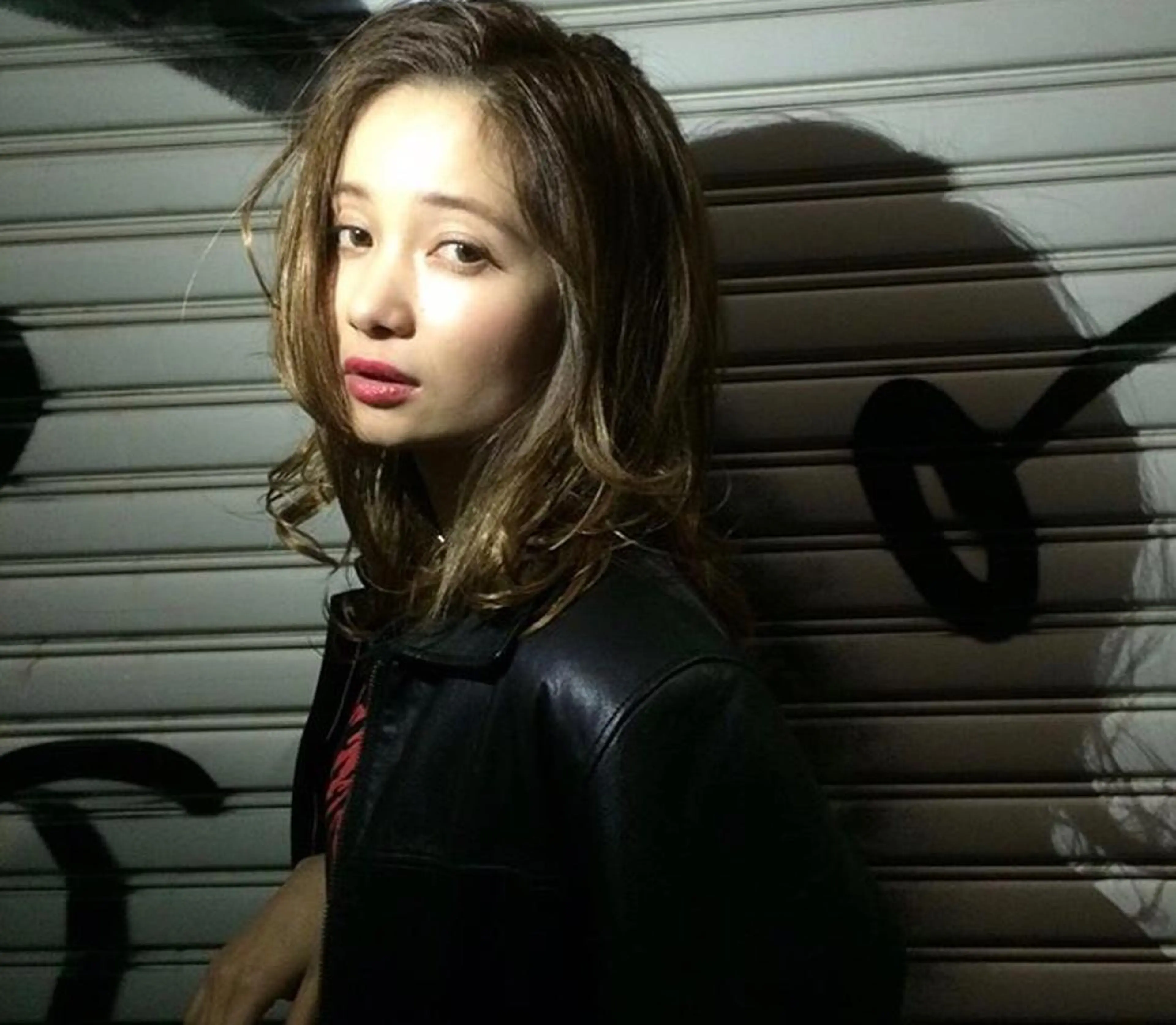 セミロング ハイライト ヨシダ トオルのヘアスタイル