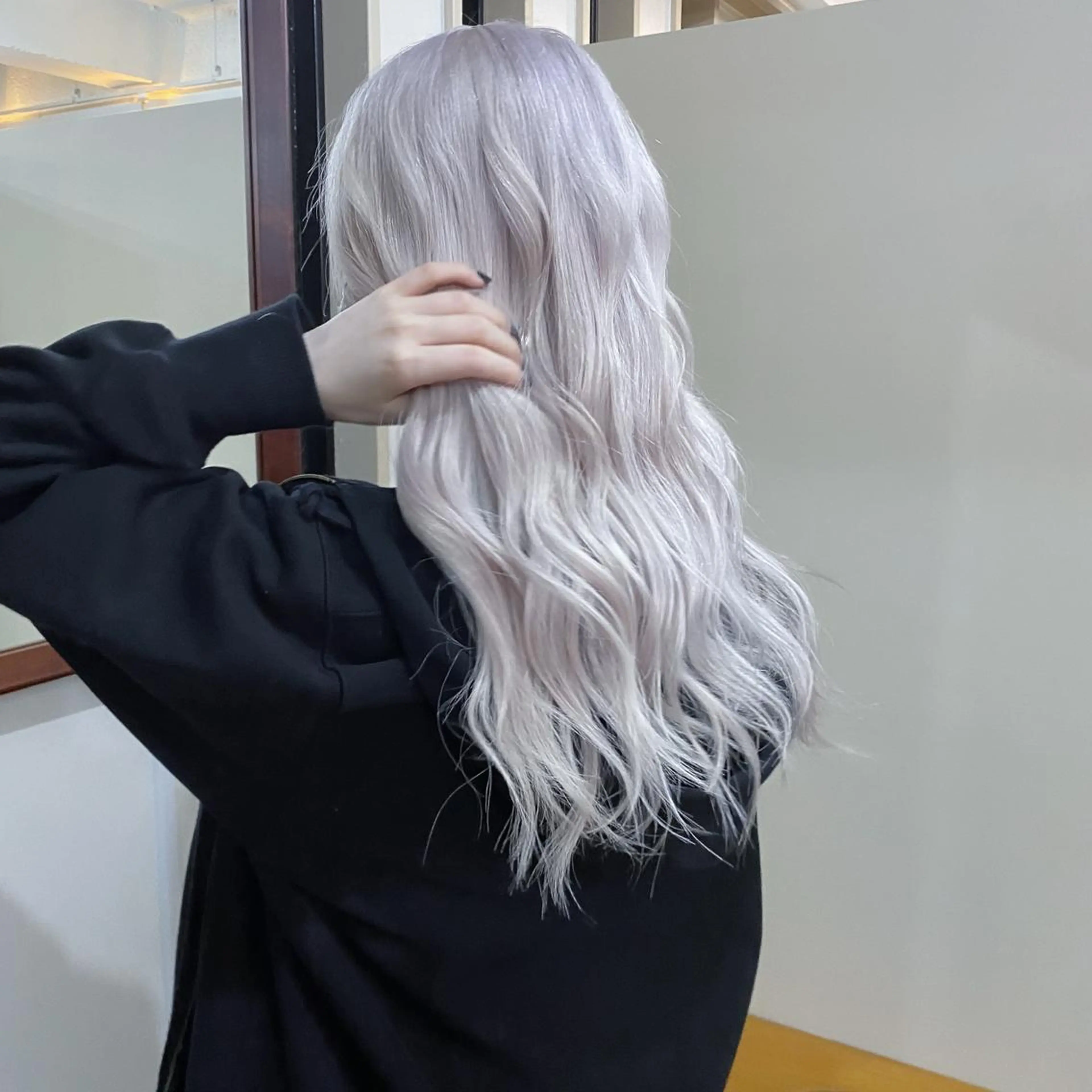 ロング カラー ハイトーンカラー ⭐️NAZUNAのヘアスタイル