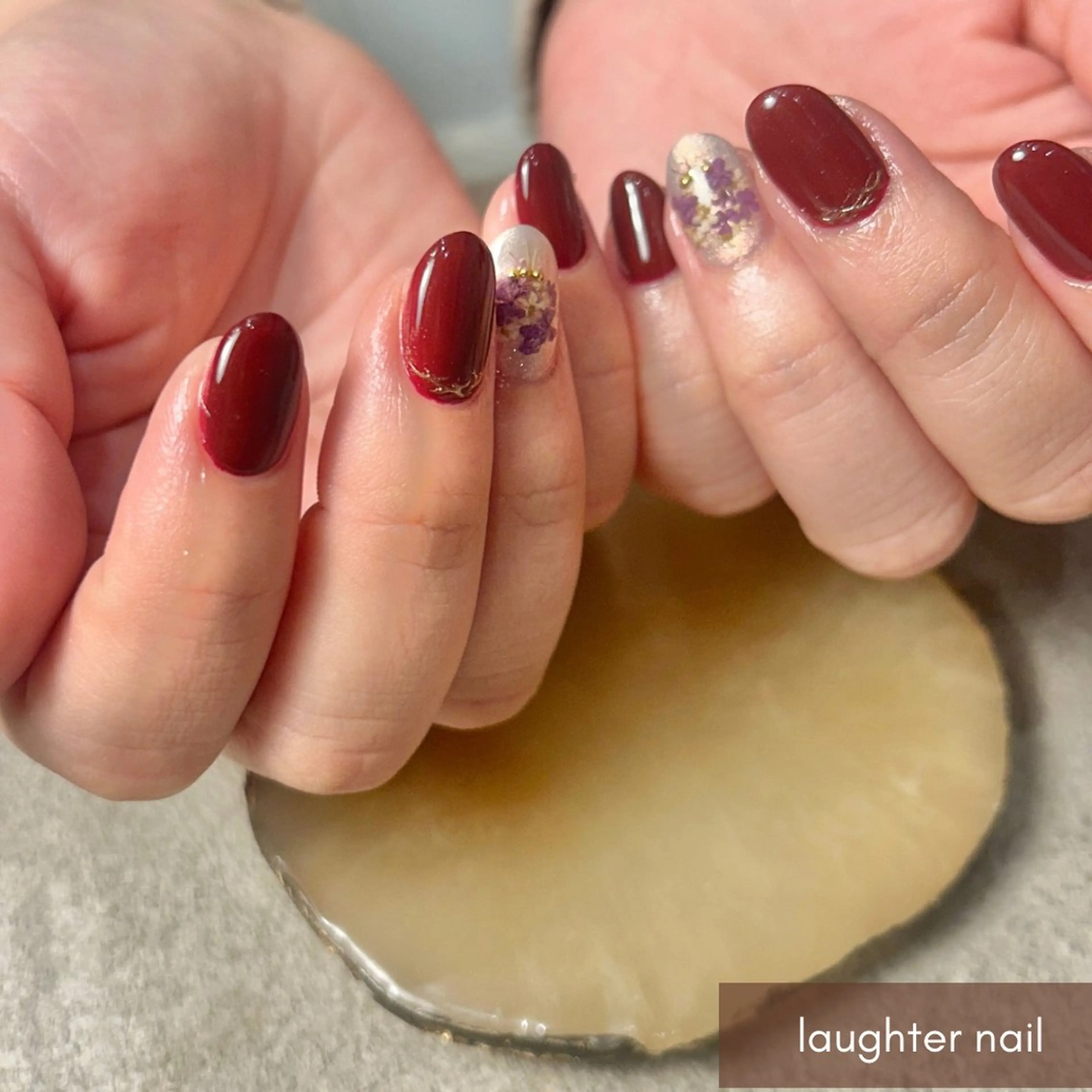ネイル アートネイル ボルドー 長さ出し フラワーネイル ジェルネイル ハンドネイル laughter nailのネイルデザイン