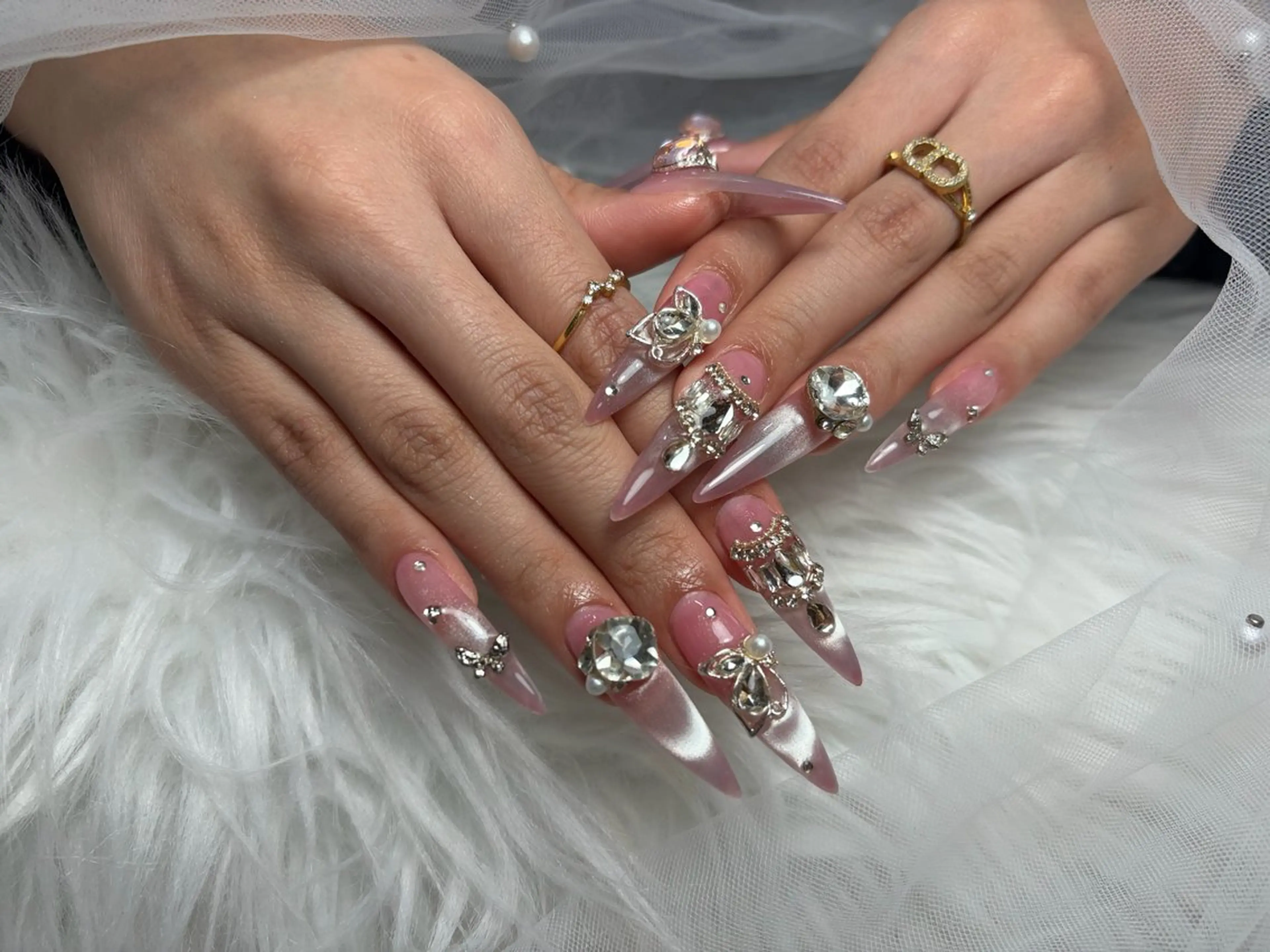 ネイル アートネイル 長さ出し ジェルネイル 韓国ネイル マグネットネイル ハンドネイル Cloudy Chan Nailのネイルデザイン