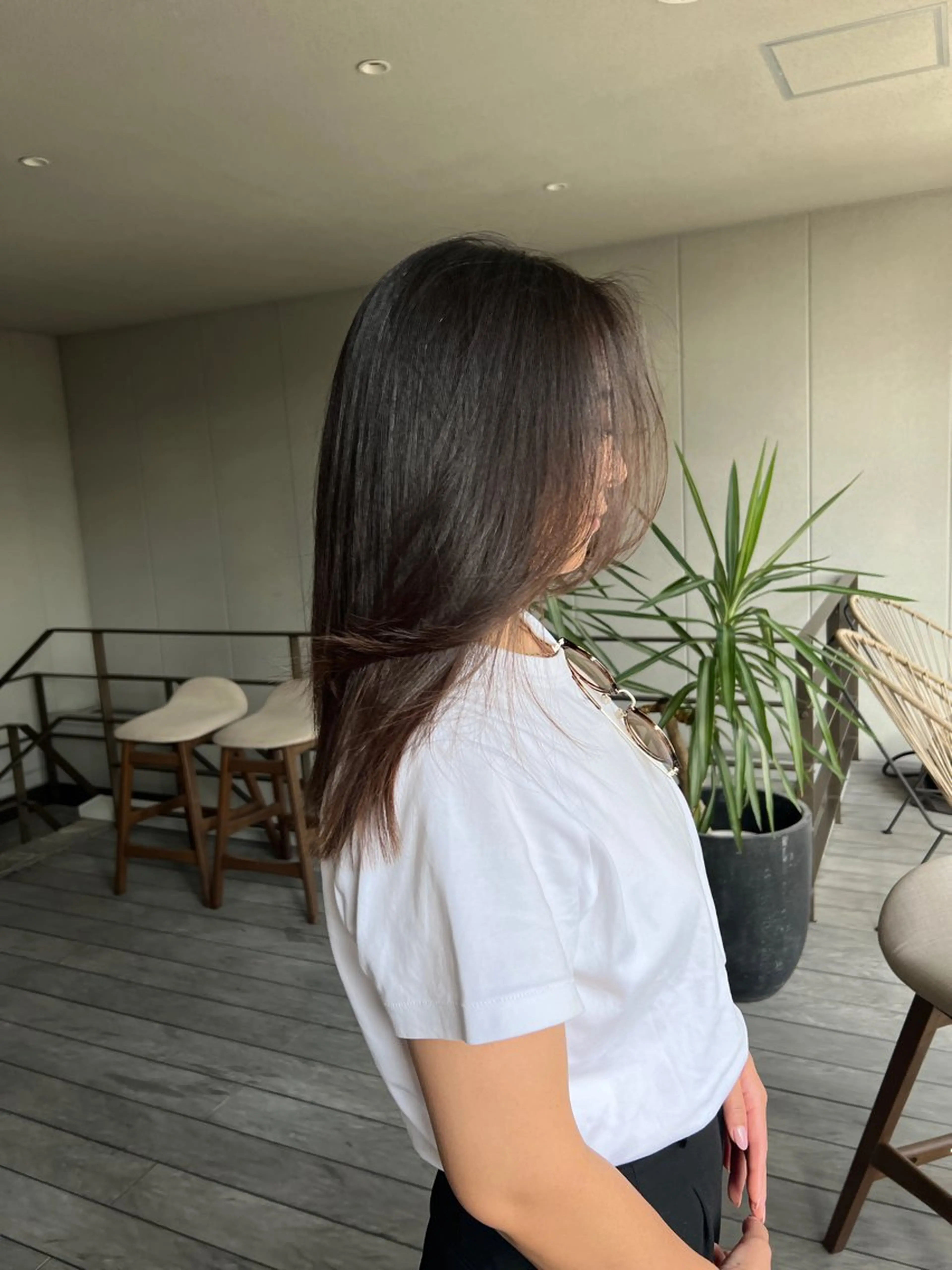 セミロング 顔周りカット レイヤーカット 海外風カーテンバング Mao広尾美容室のヘアスタイル