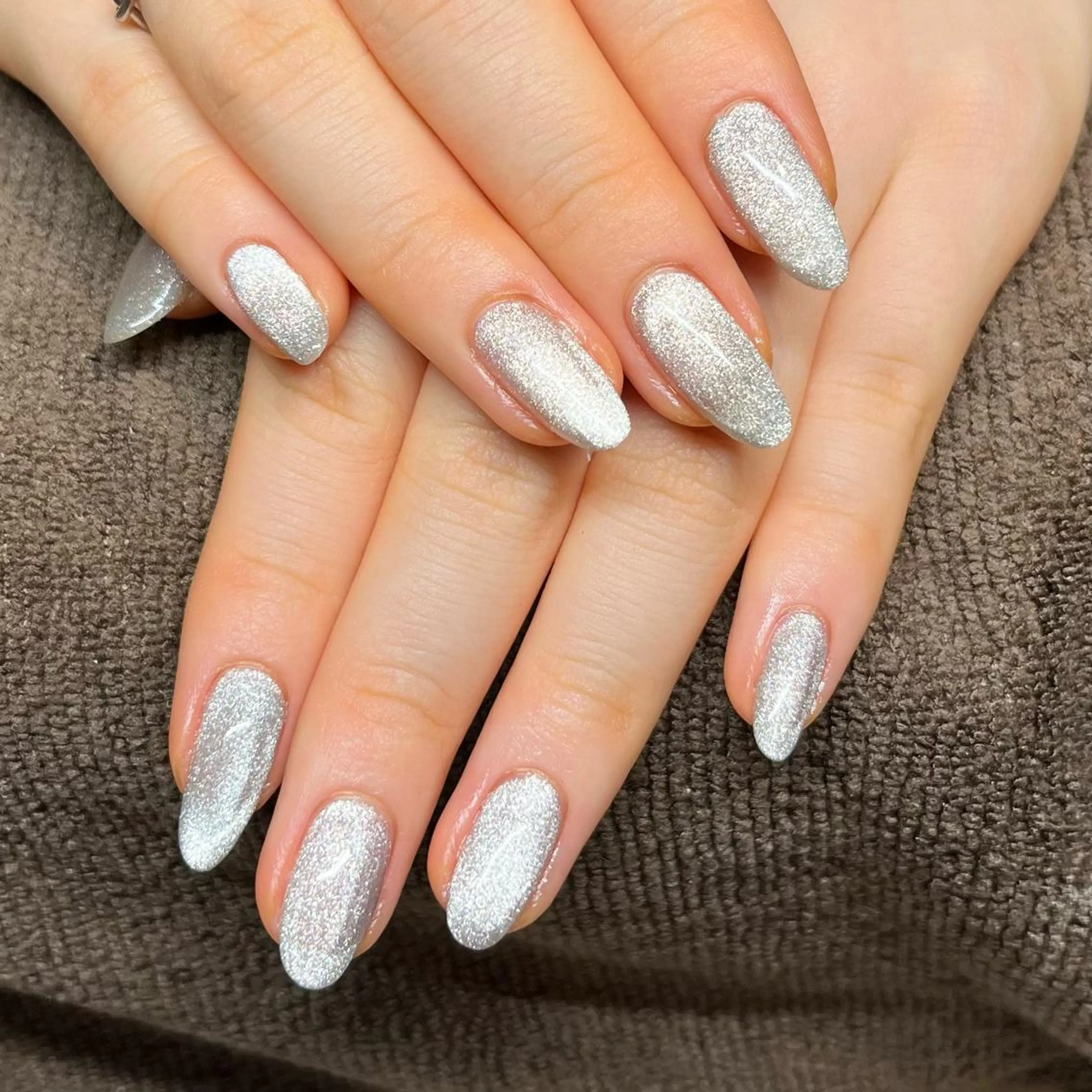 ネイル マグネットネイル 長澤 茉凜のネイルデザイン