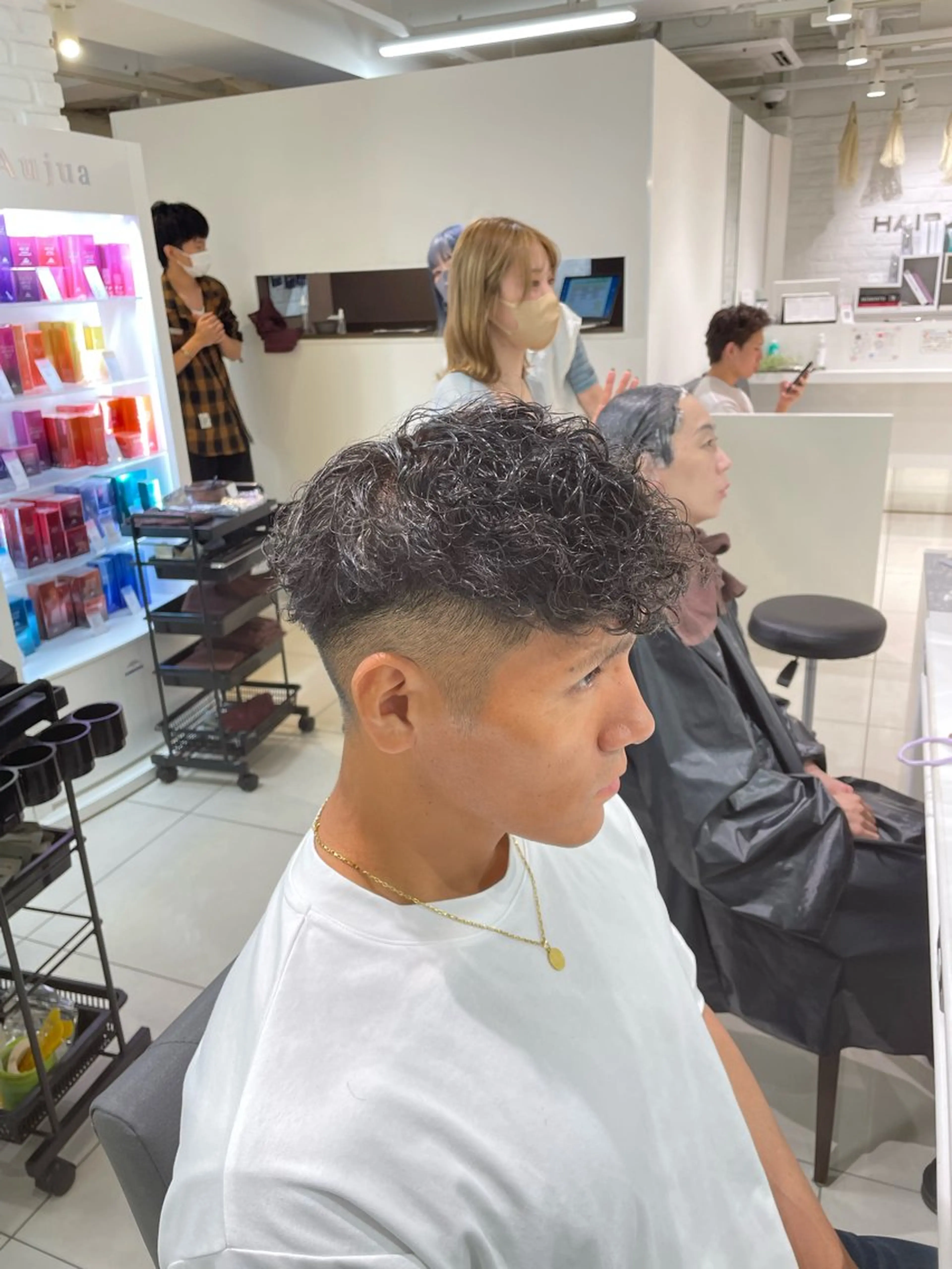 ショート パーマ メンズ スペインカール カット パーマ トリートメント フェザーパーマ職人 🪶ryosukeのヘアスタイル