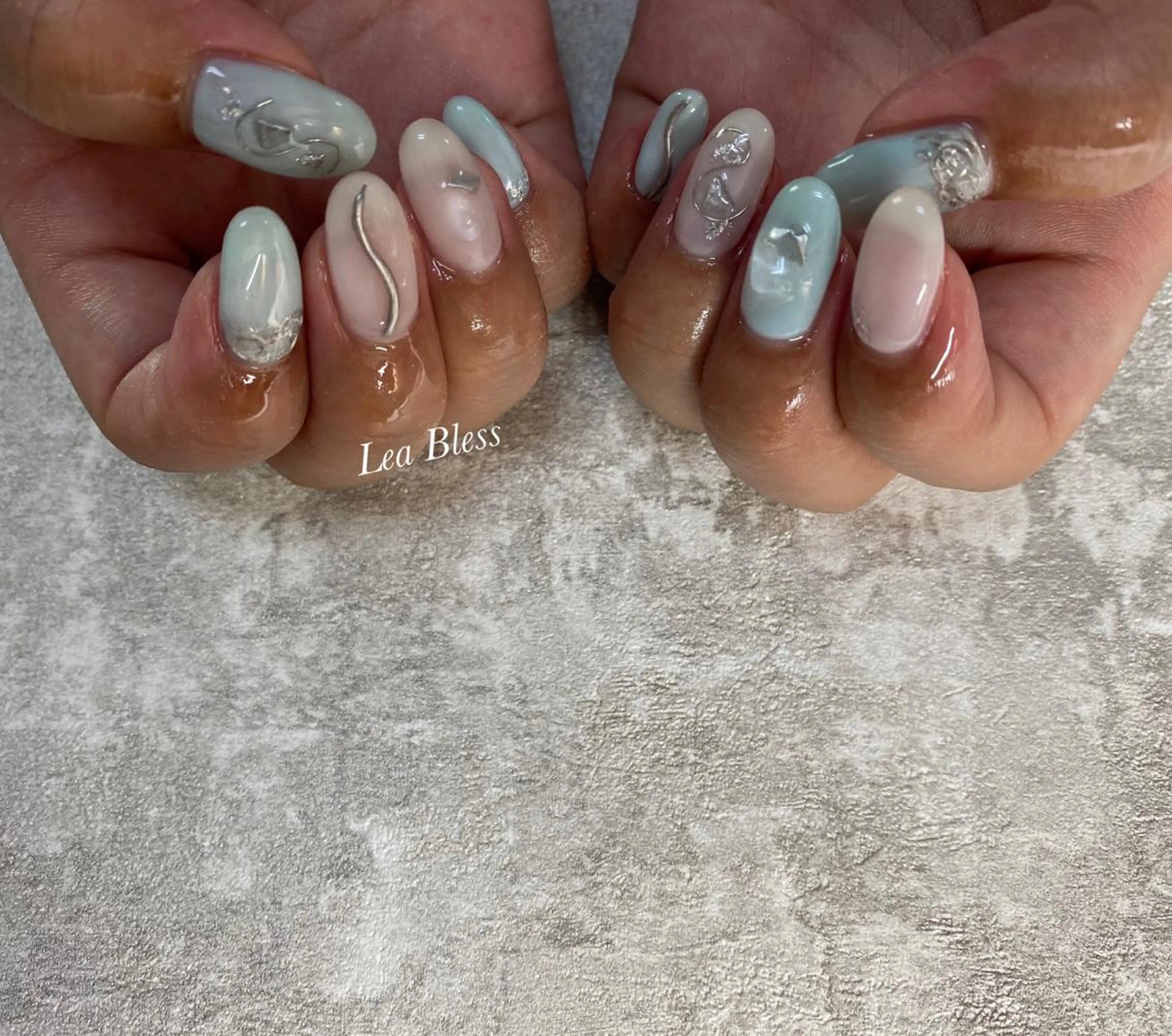 ネイル ハンドネイル Lea Bless 河原町のネイルデザイン