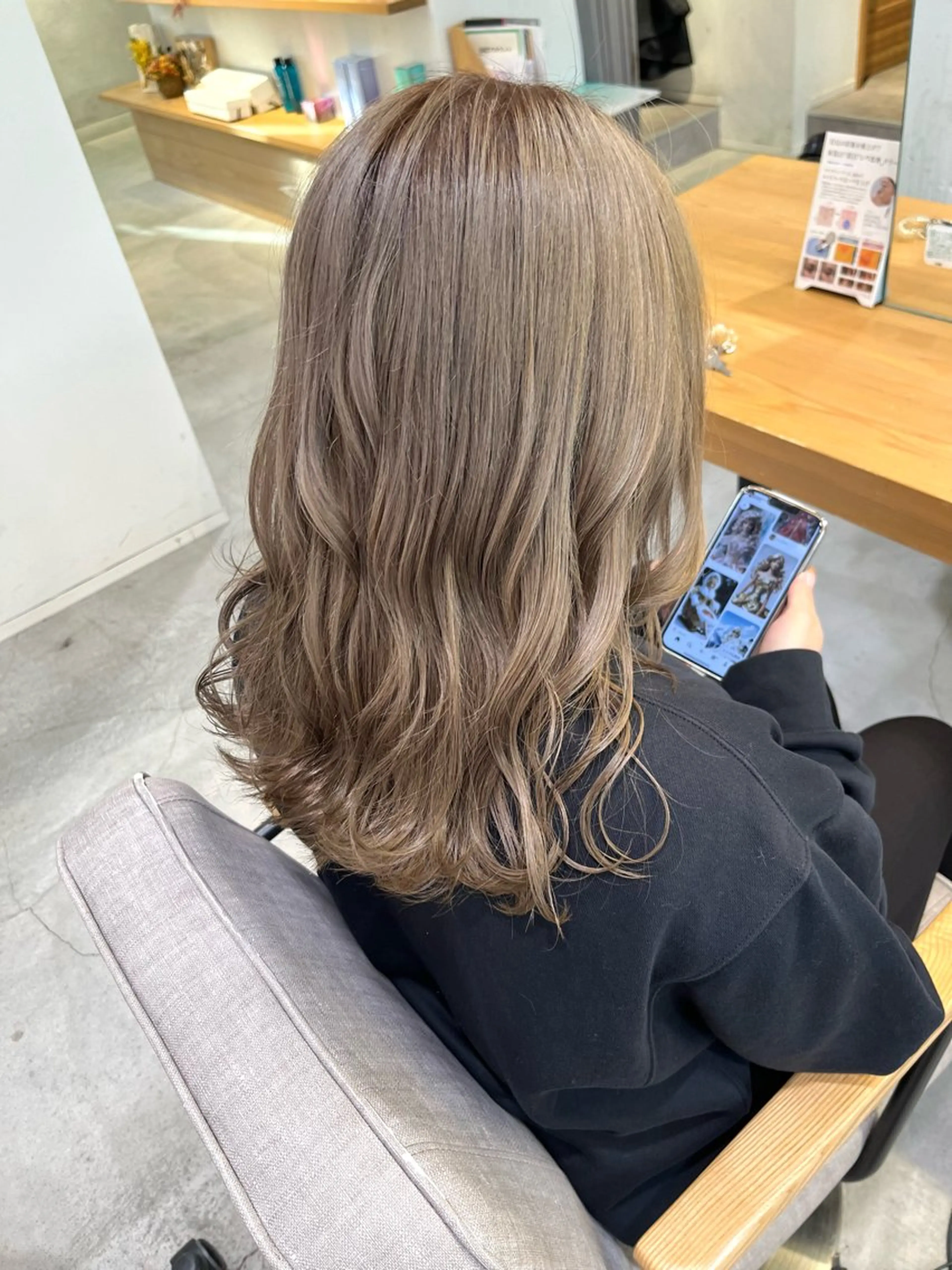セミロング 宮永 瑞樹のヘアスタイル