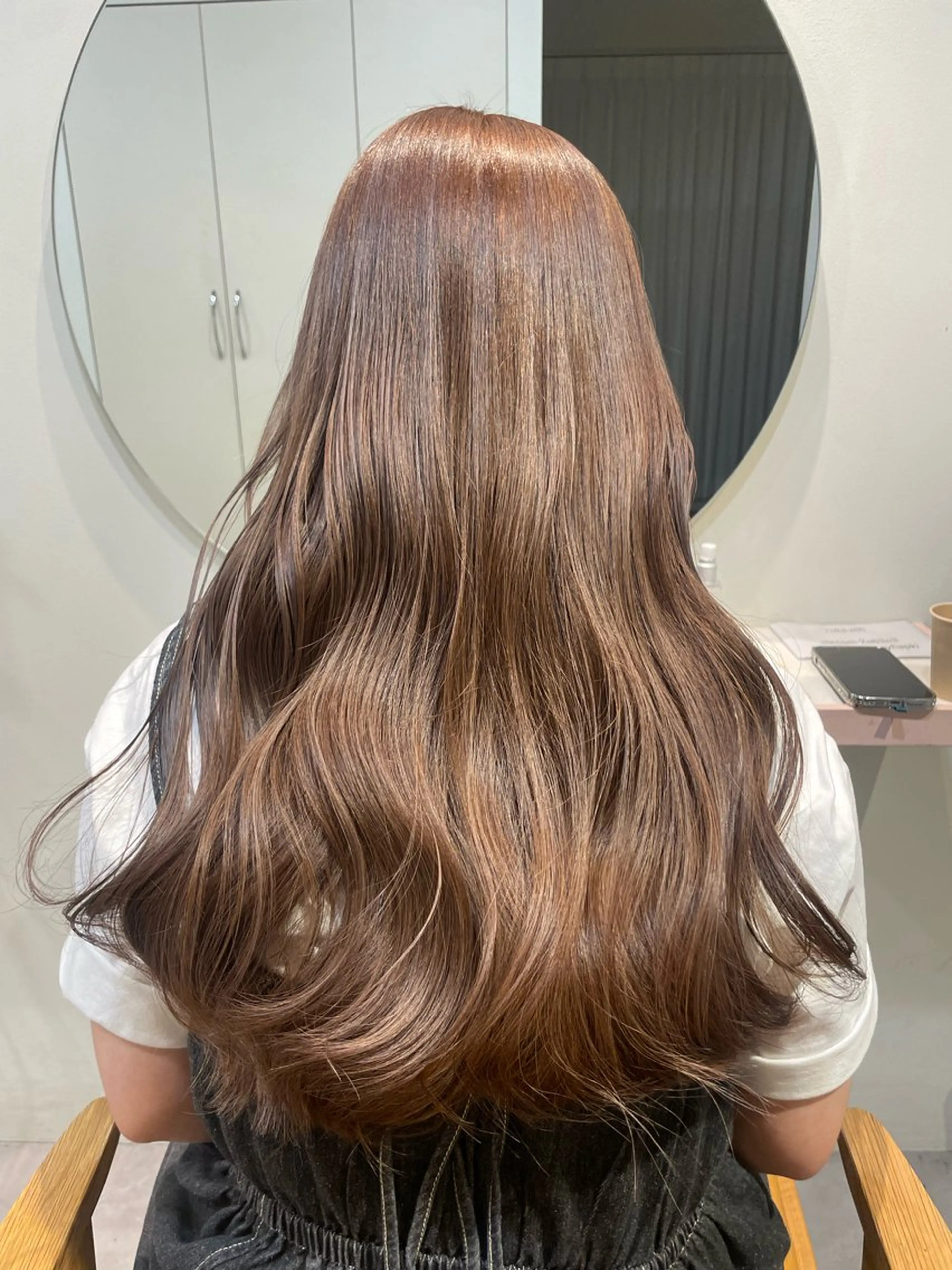 ロング カラー ハイライトカラー ハイライト ヘアカラー トリートメント 若月 あやかのヘアスタイル