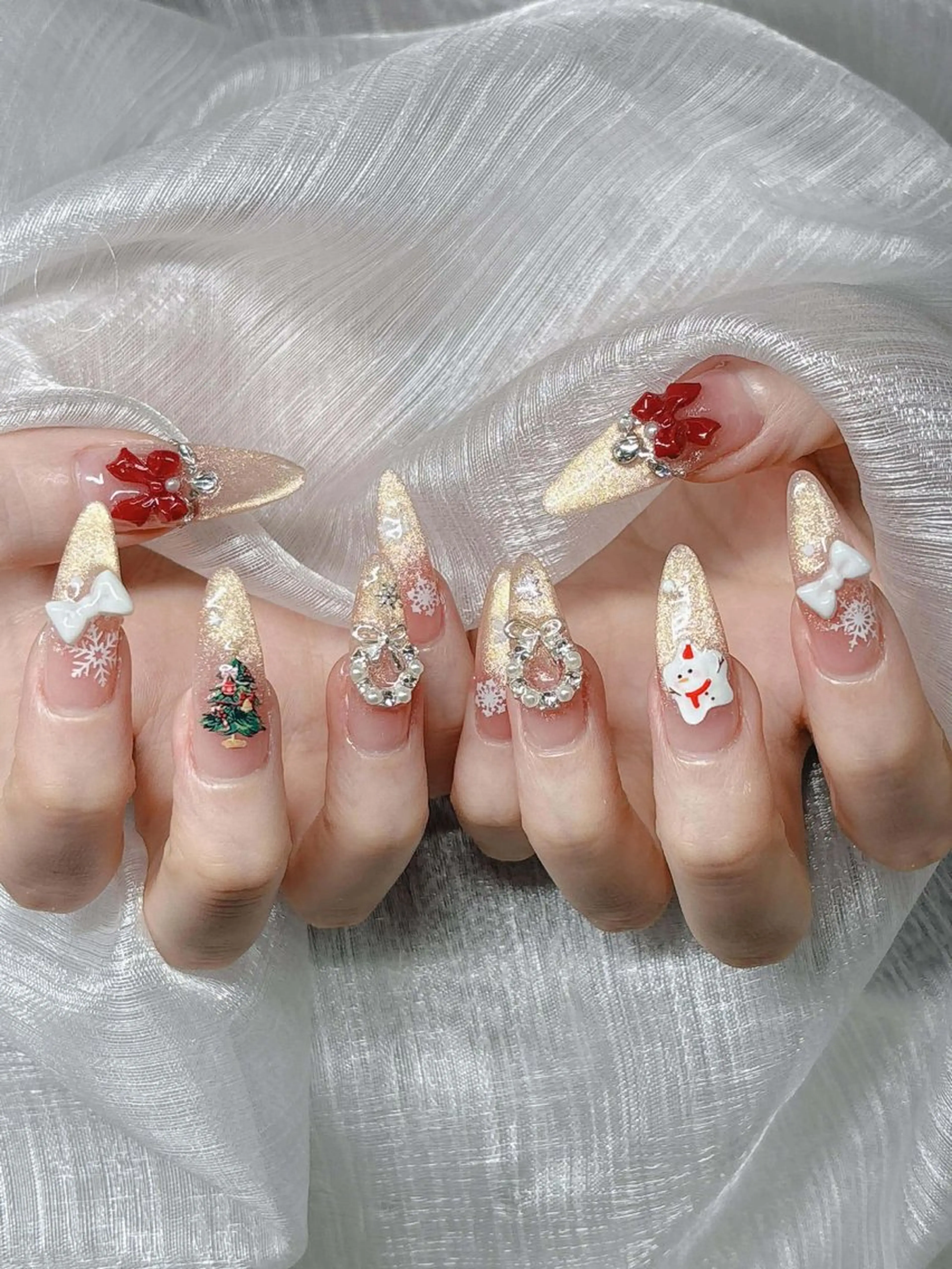 ネイル ハンドネイル Lee Nailsのネイルデザイン
