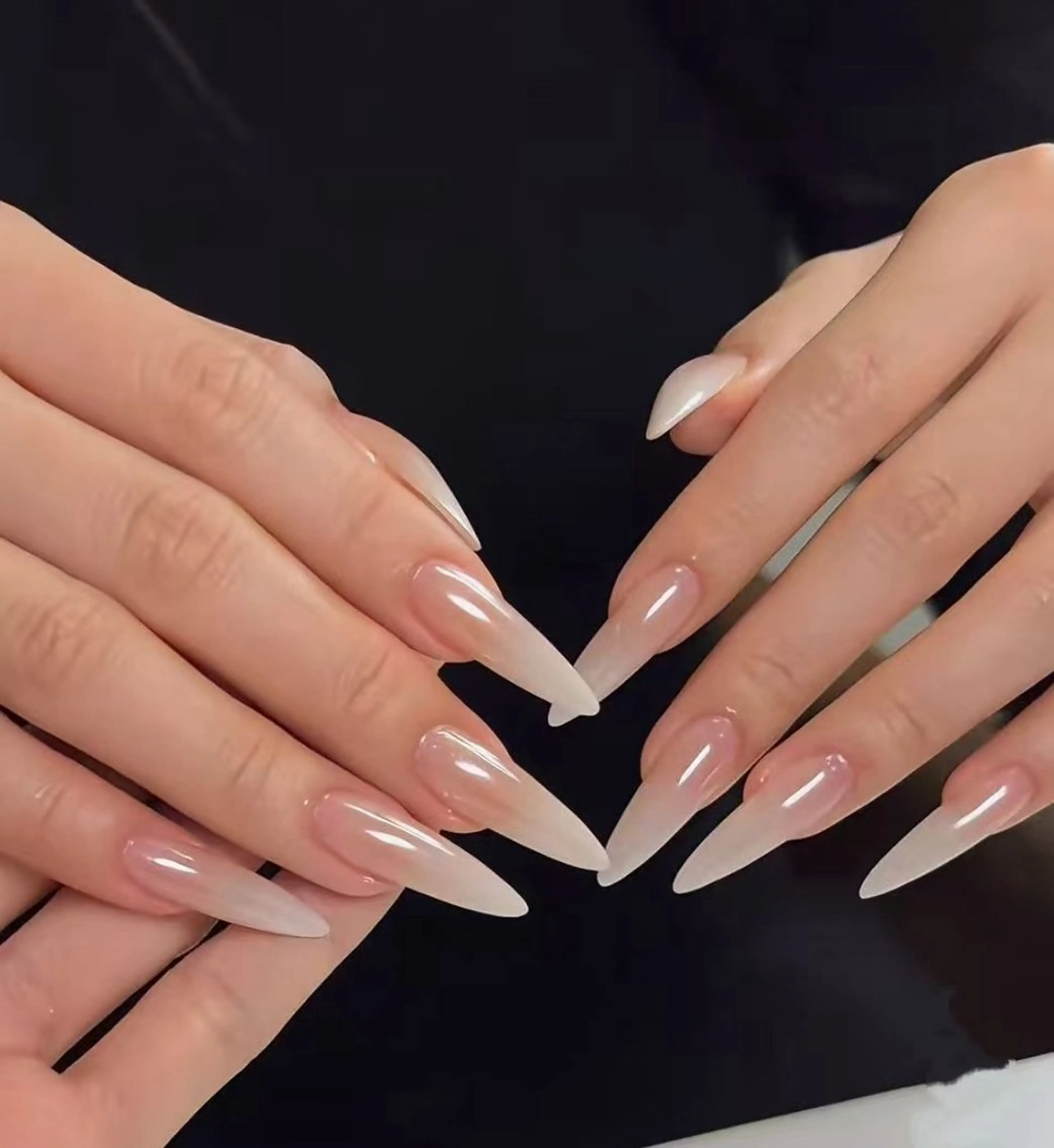 ネイル オーロラネイル フラワーネイル フットネイル フレンチネイル ジェルネイル ハンドネイル ハンドケア BabyYouMi nailのネイルデザイン