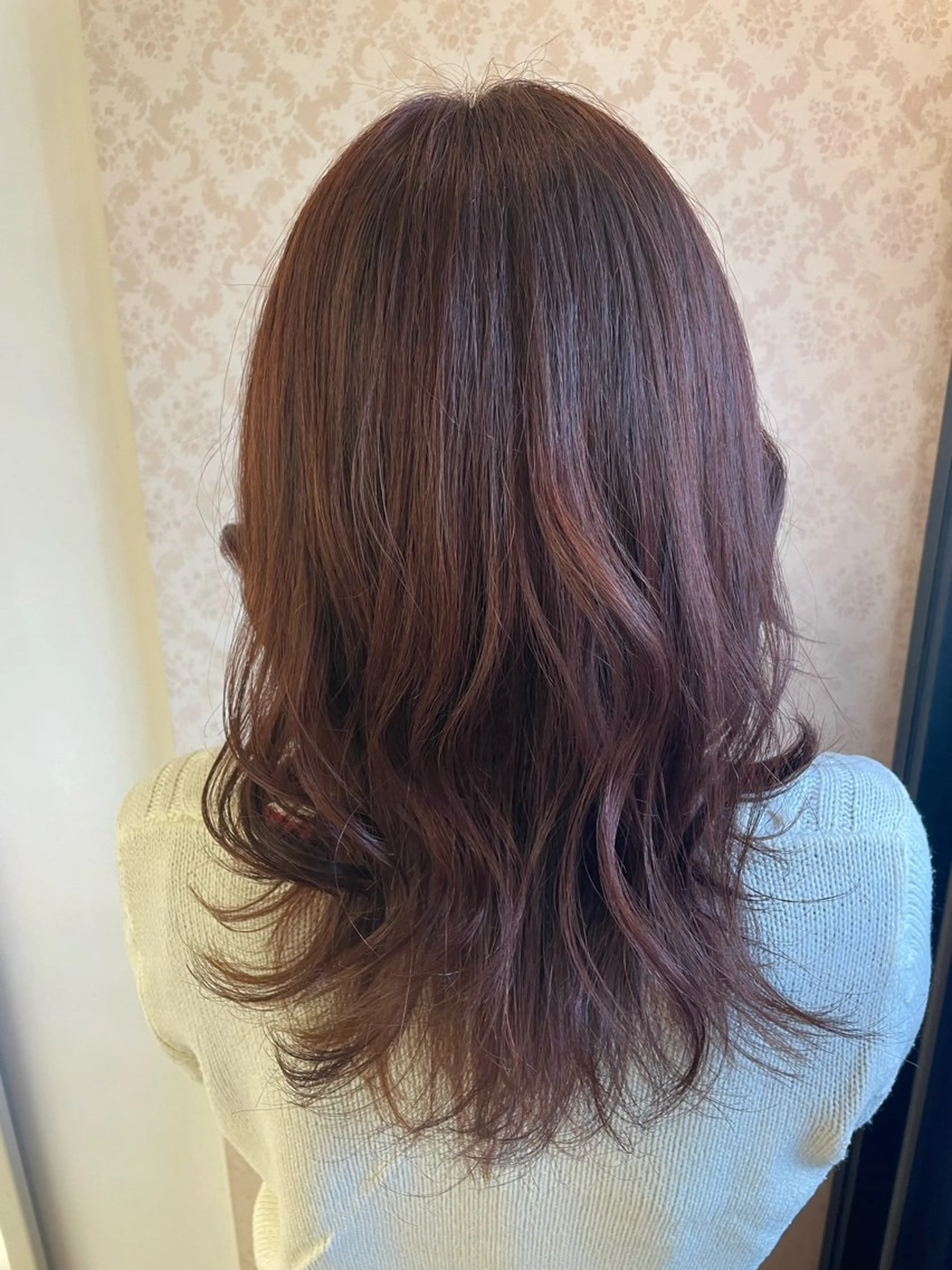 セミロング ヒヨシ ルナのヘアスタイル